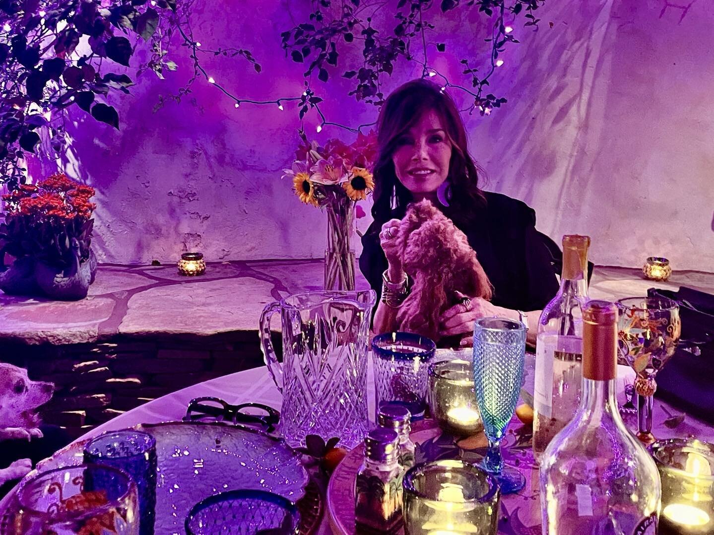 In the glow of a magical garden with dear friends and the fabulous dinner by Diana Ellis.  I am especially happy that my beautiful doggie, Omi Louise, could join in on all the gossip like girls love.  She is no fly on the wall🐶