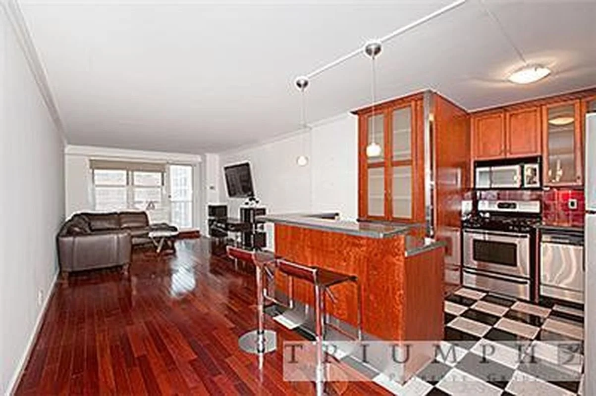 305 East 24th Street #8X, Kips Bay, Manhattan – photo 4