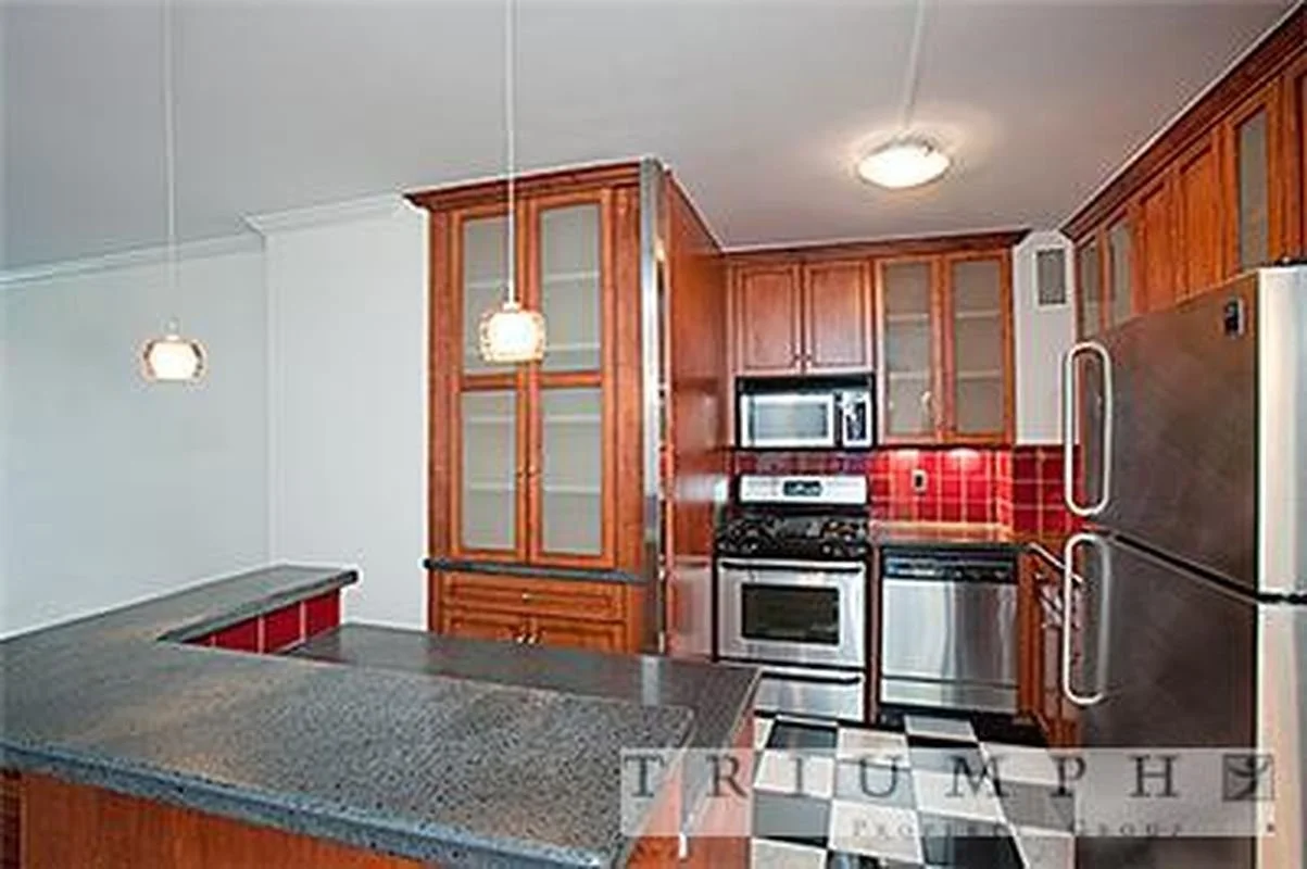 305 East 24th Street #8X, Kips Bay, Manhattan – photo 2
