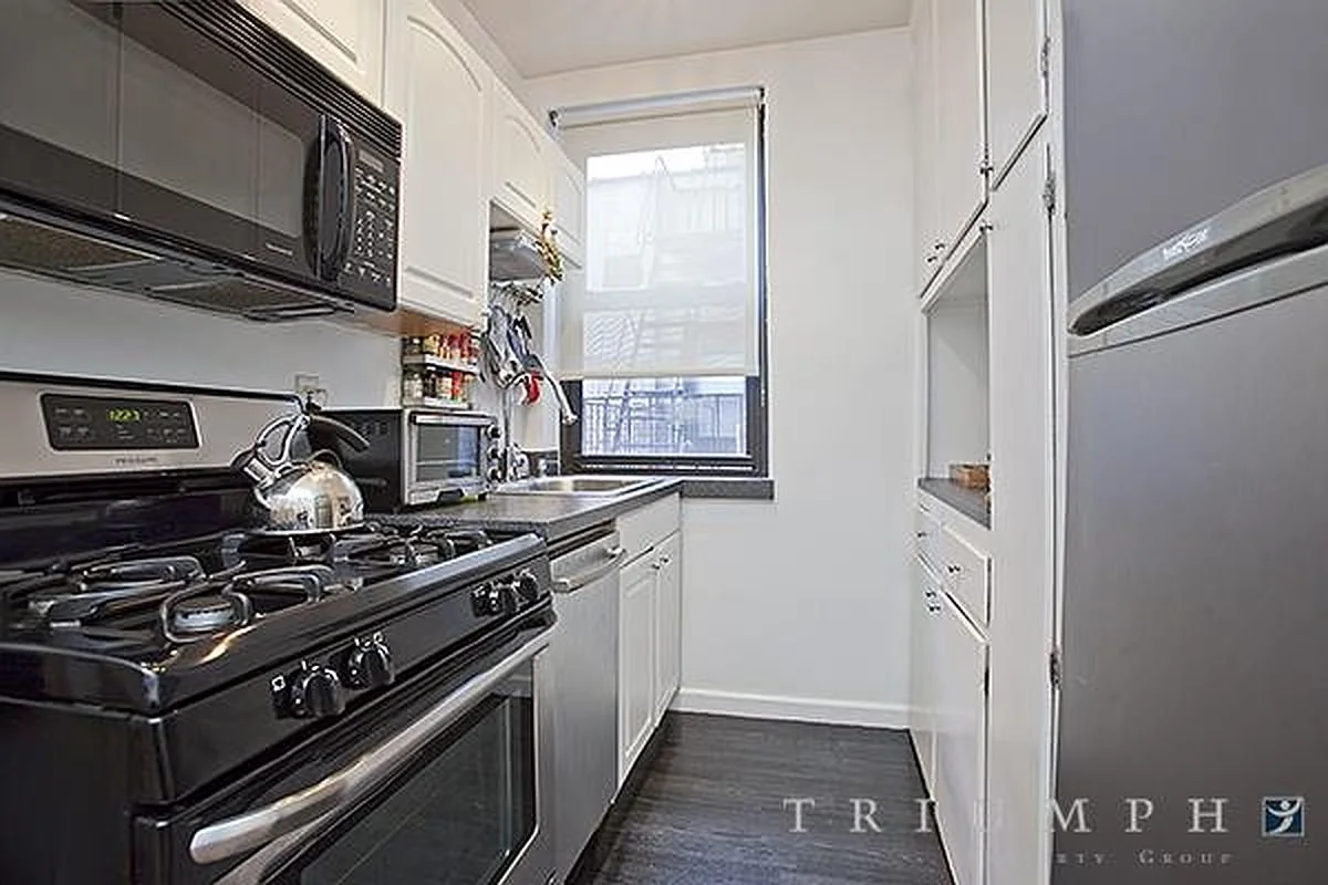 349 East 49th Street #6T, Turtle Bay, Manhattan – photo 1