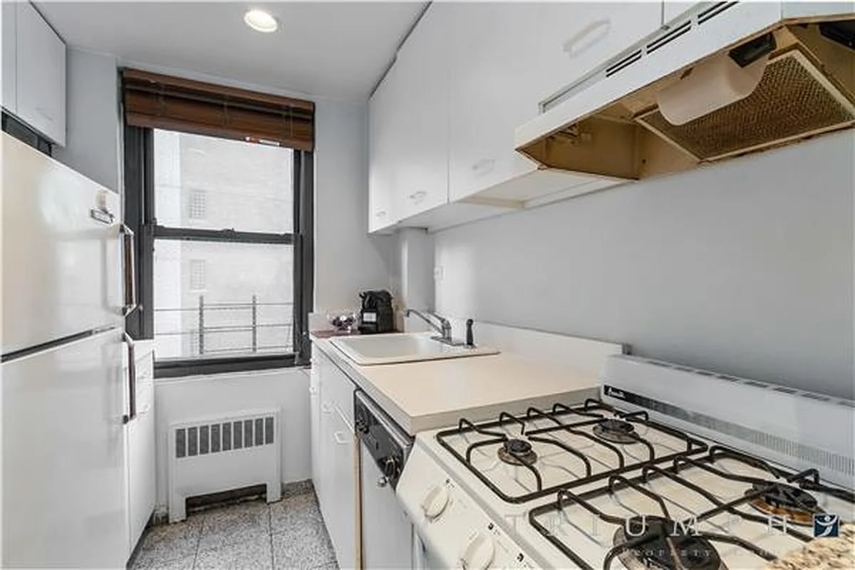 210 East 47th Street #6H, Turtle Bay, Manhattan – photo 2