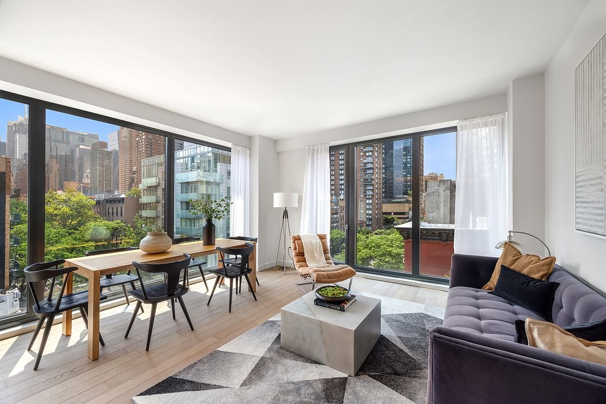 500 West 45th Street #627, Hell's Kitchen, Manhattan – photo 1