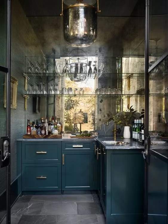Modern Luxury: Sleek Spaces That Exude Sophistication