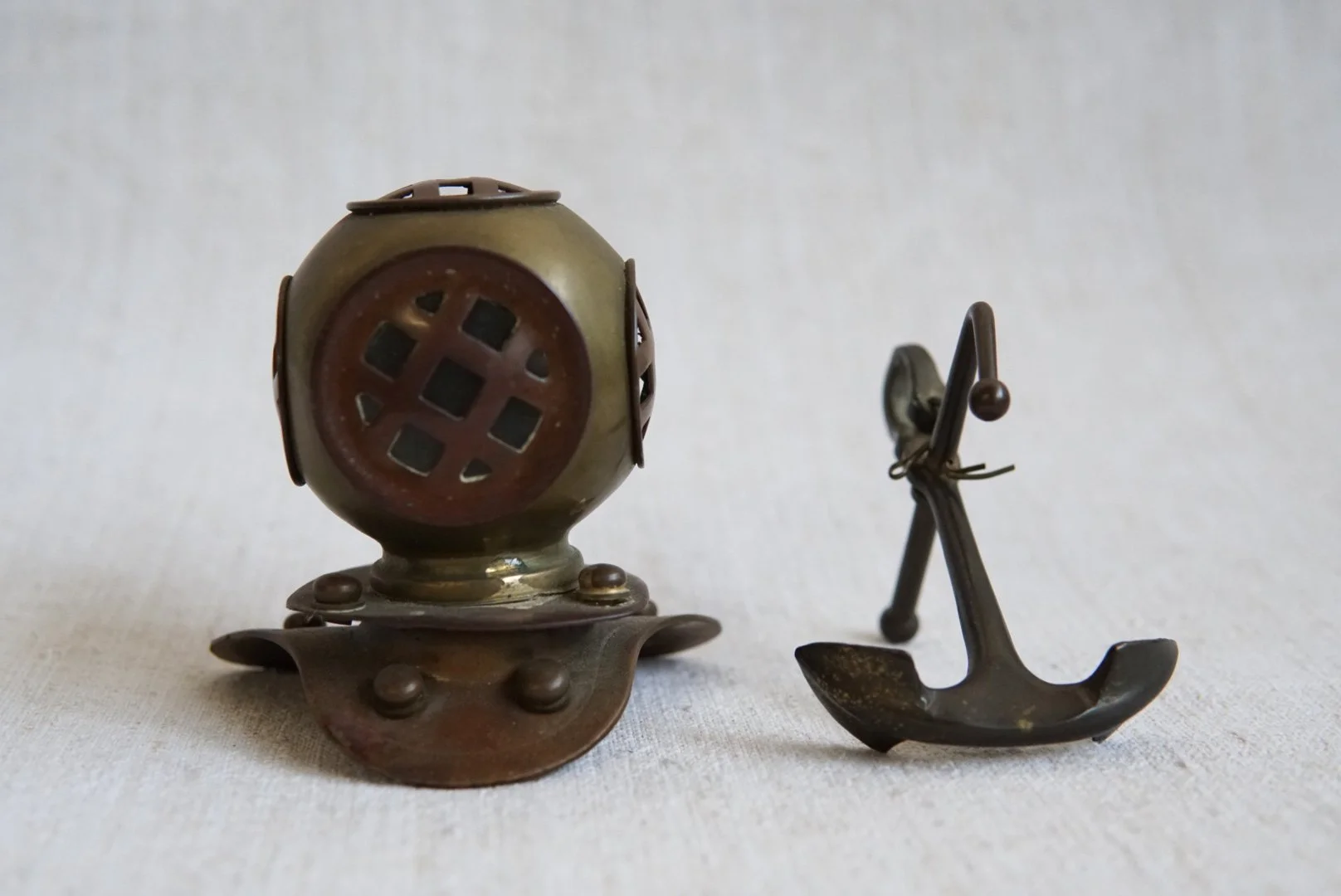 anchorandhead.jpg