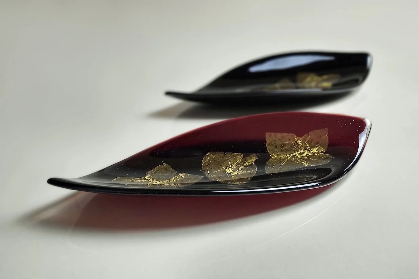 triGoldLeaf-plumWEB.jpg