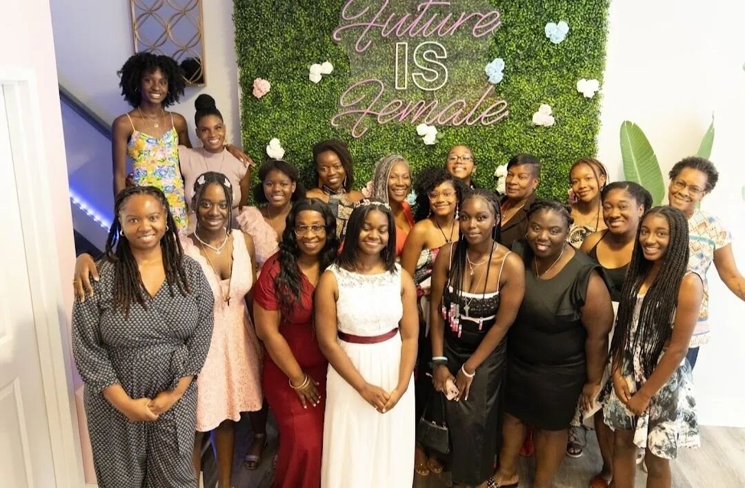 Thank you, Thank you, Thank you @aliferecycled owner of the @empowermentstudionj for sponsoring the Dream Out Loud Teen Scholarship &amp; Award Celebration by allowing us to host our event in your space, that is not just absolutely beautiful, but des