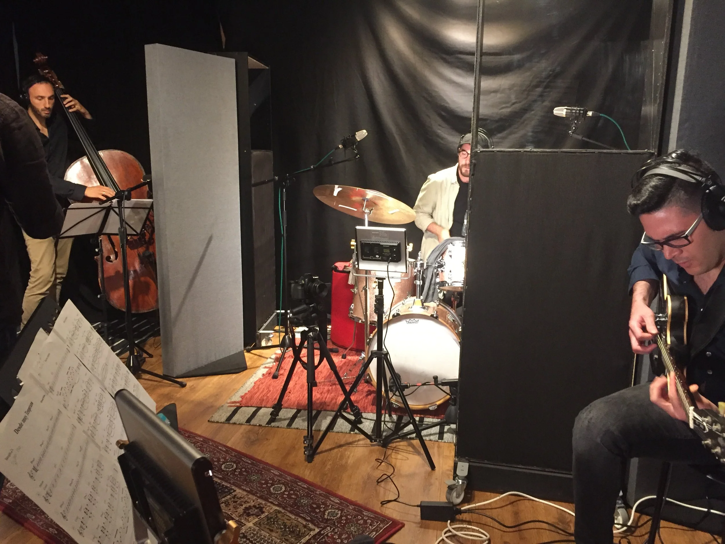 Orlando Molina live off the floor session at Soundcaster Studios