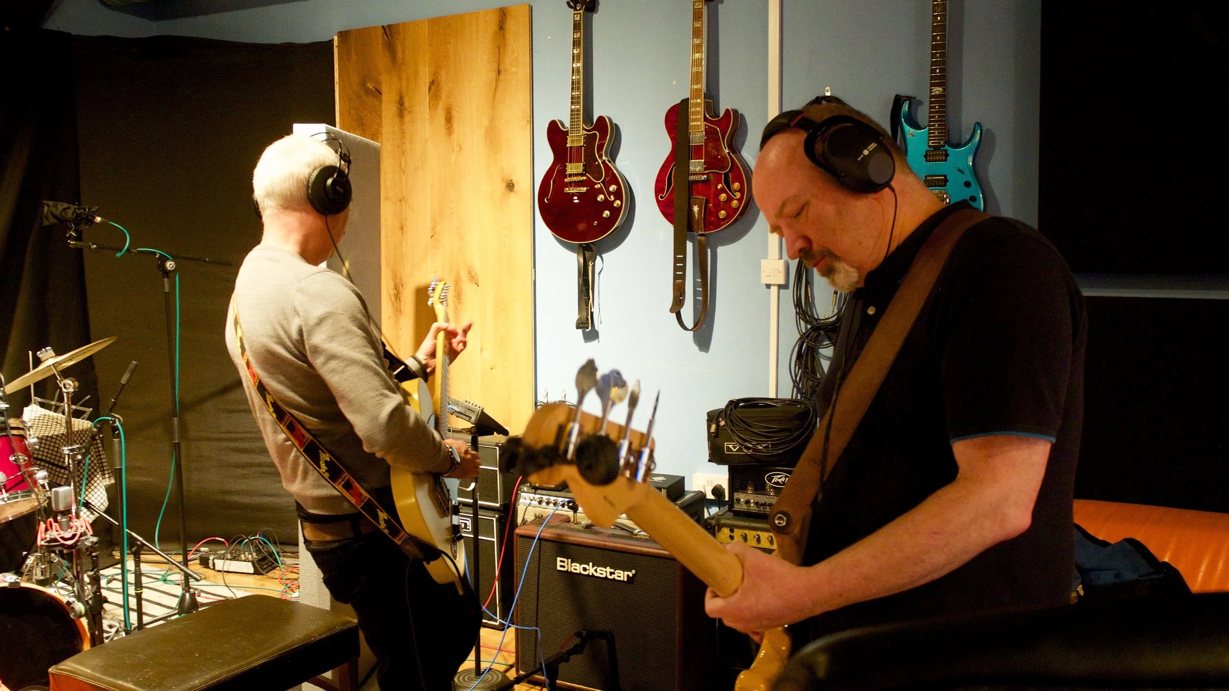 Live off the floor music at Soundcaster Studios