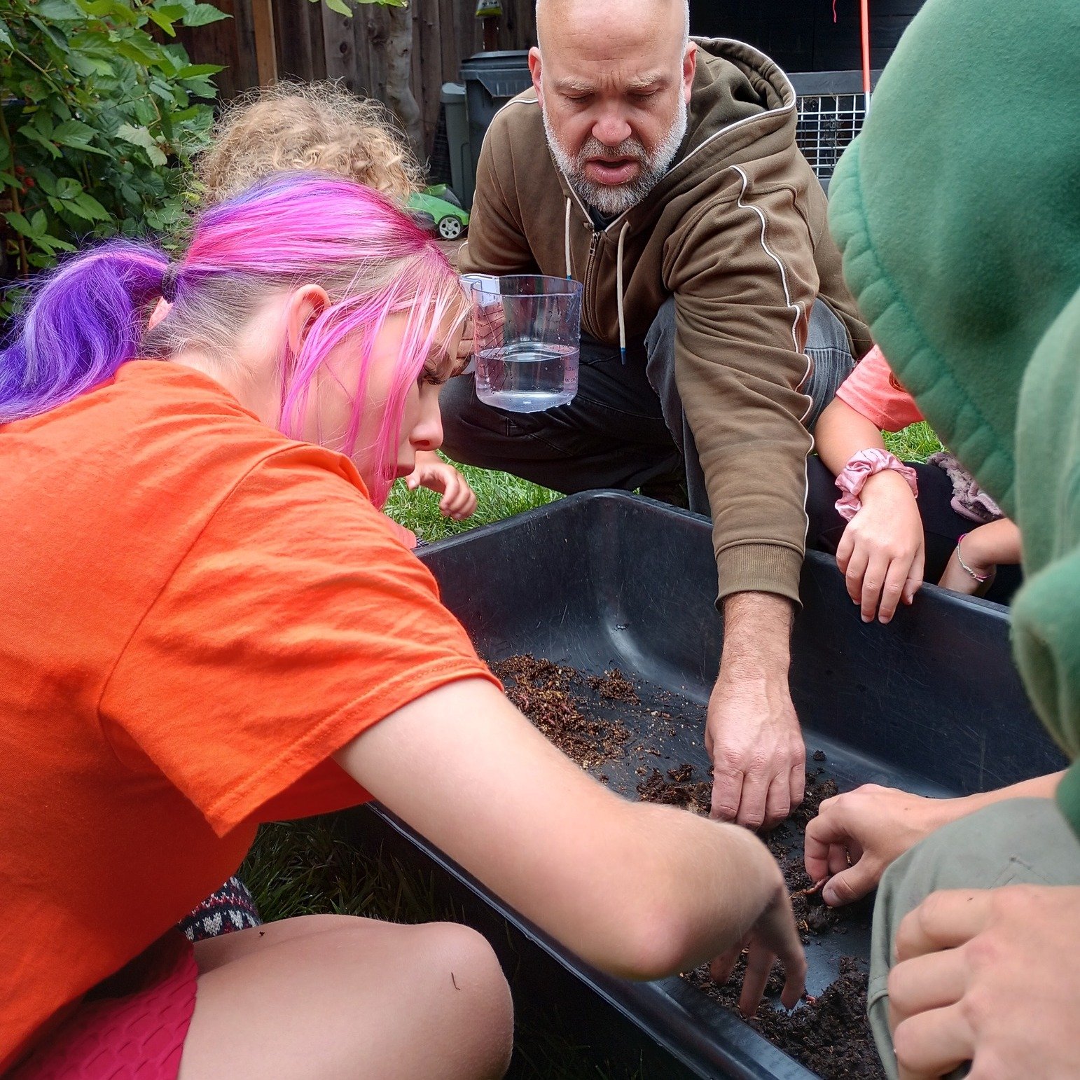 Urban Farmers in the Making! 
What an incredible week it was at the Alameda Young Naturists Club! Our very own Marcus from Newfound Foodscapes had a blast leading Urban Farmer Week , and we are so proud of all the campers who joined in the fun!
The
