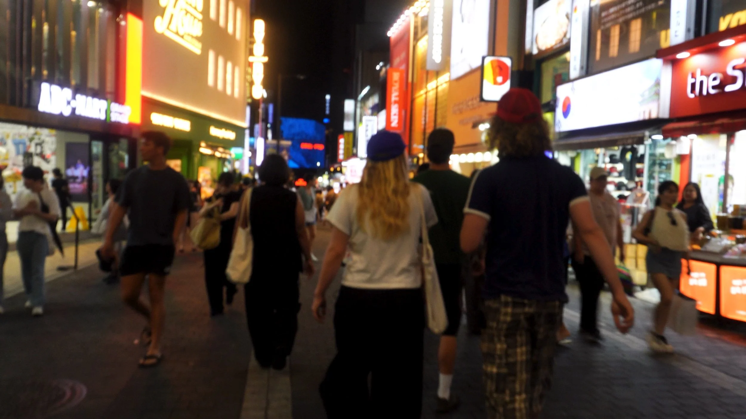 MyeongdongMarketStreets3.jpeg