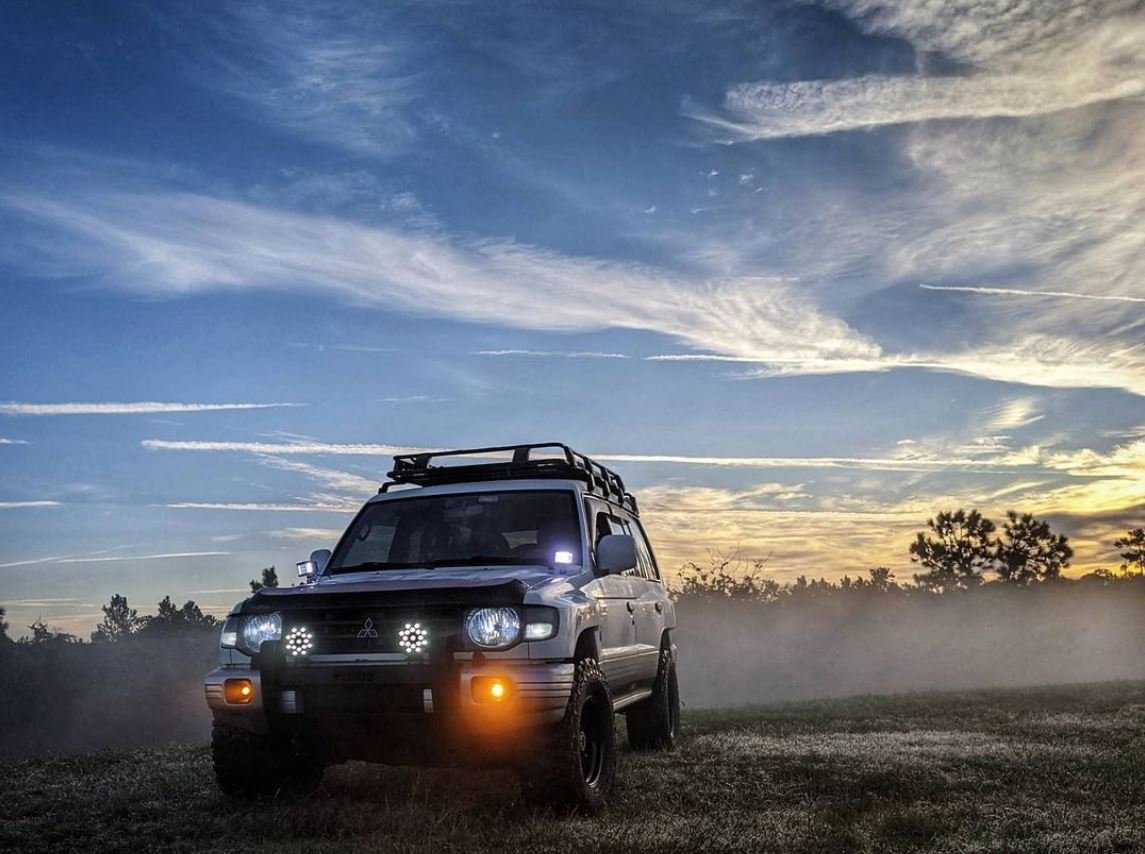 Mitsubishi Montero Sport Off Road