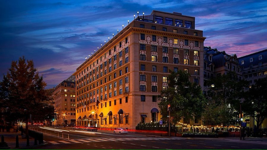Hotel Washington.jpg