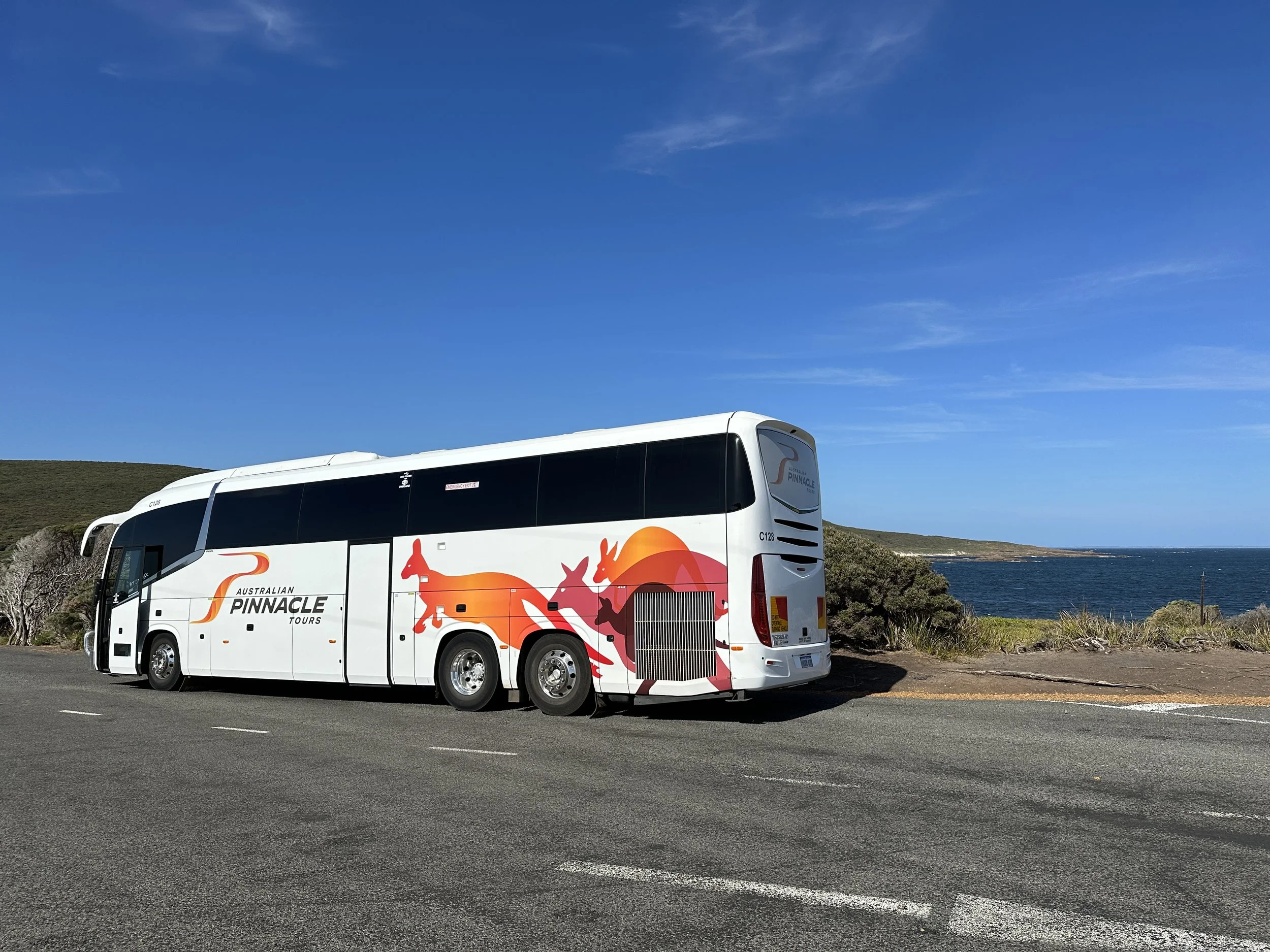 mr-oma bus.JPG