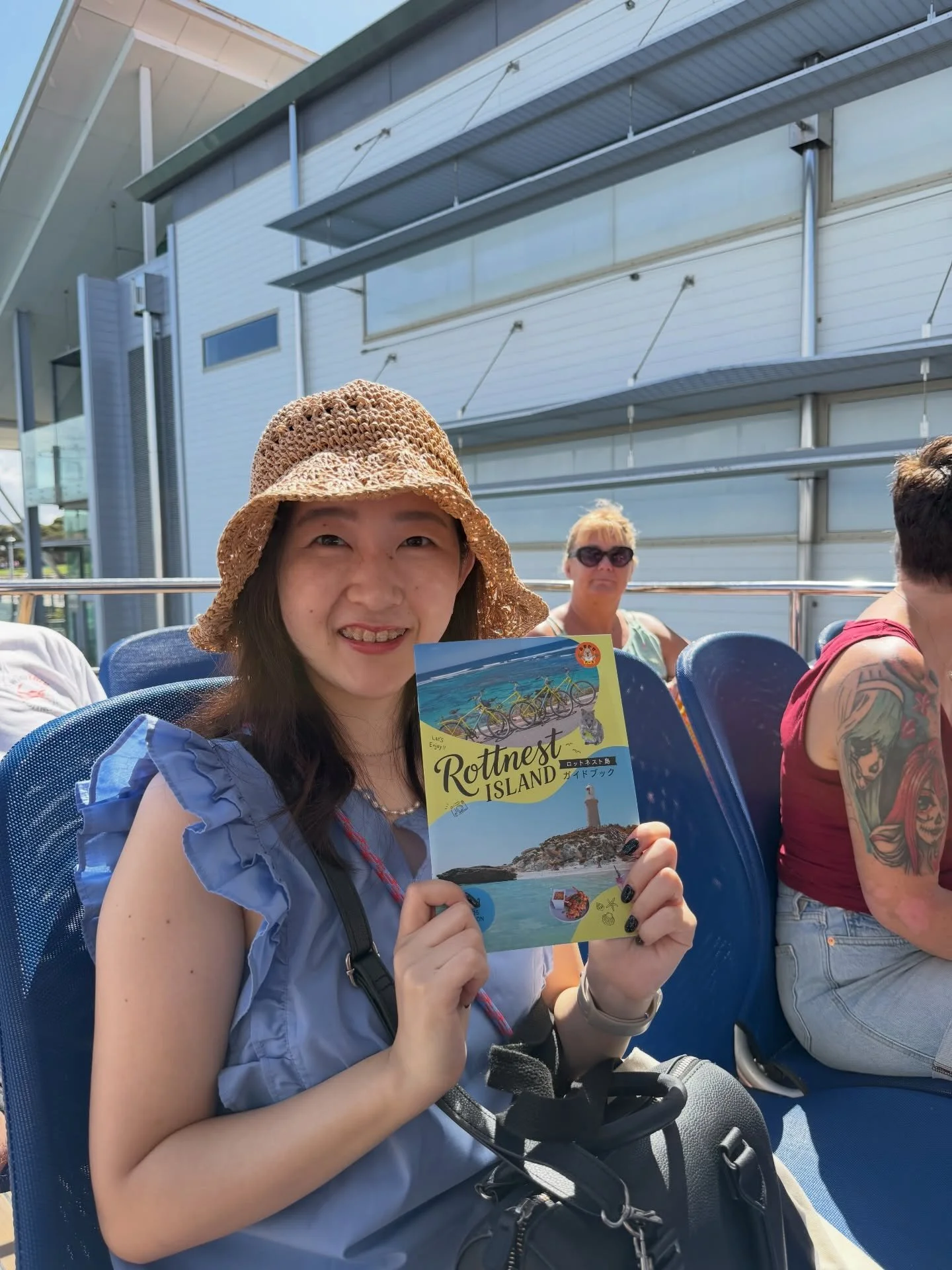 #RFFOMA ご参加のお客様限定✨📚
日本語版 #ロットネスト島ガイドブック をお渡ししています🩵💚💛💙

実は&hellip;
この日本語ガイドブックは弊社オリジナル特典👀✨❣️

クオッカのこと、島の歴史、見どころまでぎゅっと詰め込みました📖
皆さまの旅が、より特別な思い出になりますように🥰

#ロットネスト島 #Rottnestisland