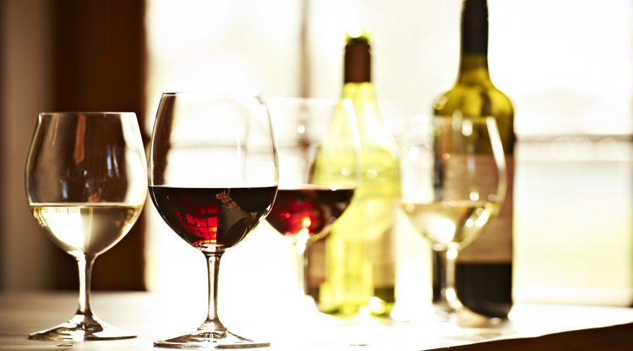rsz_wine_glasses_twa.jpg