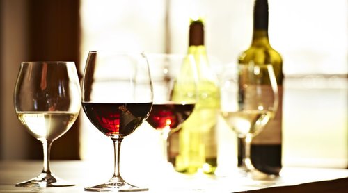 rsz_wine_glasses_twa.jpg