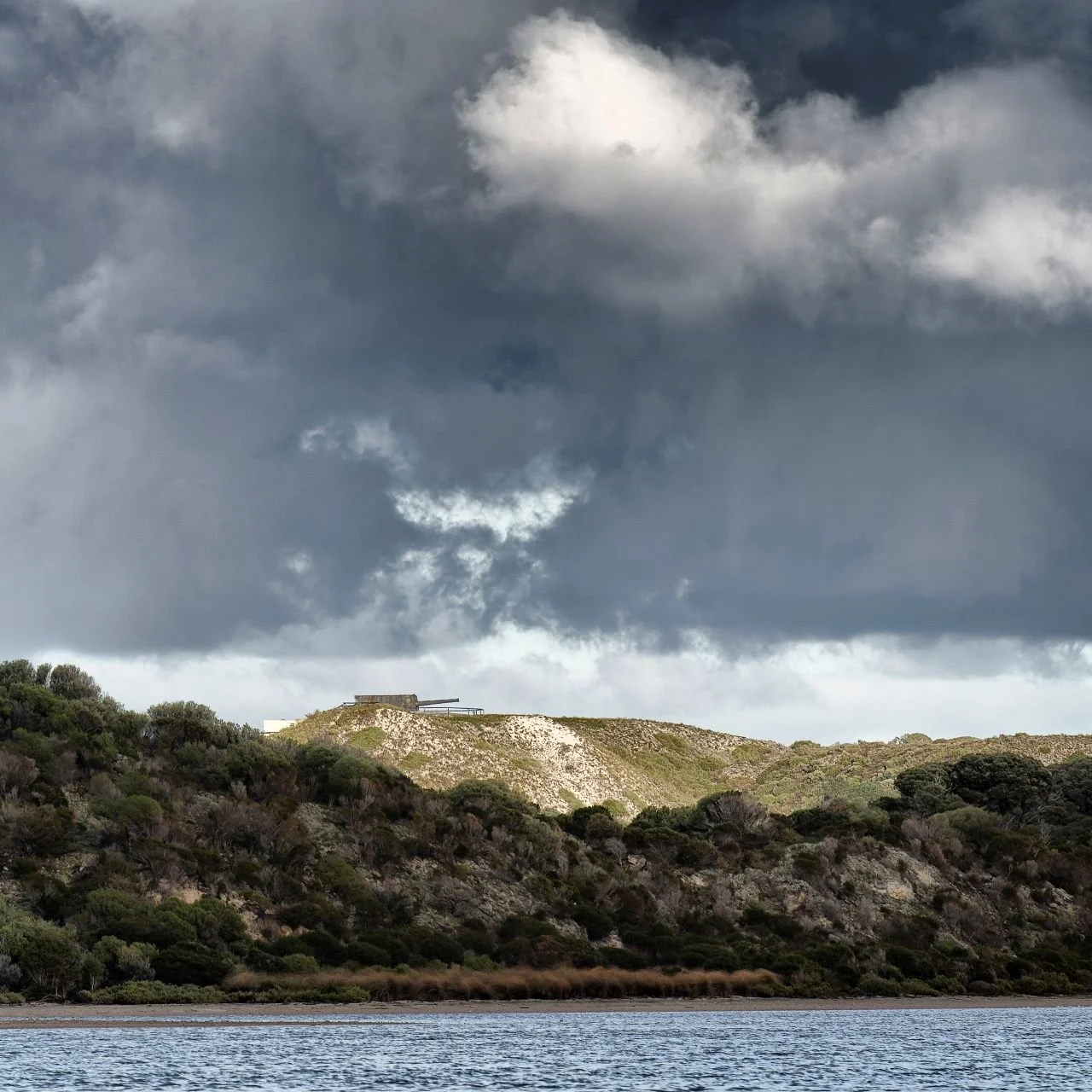 Oliver Hill_01_12.jpg