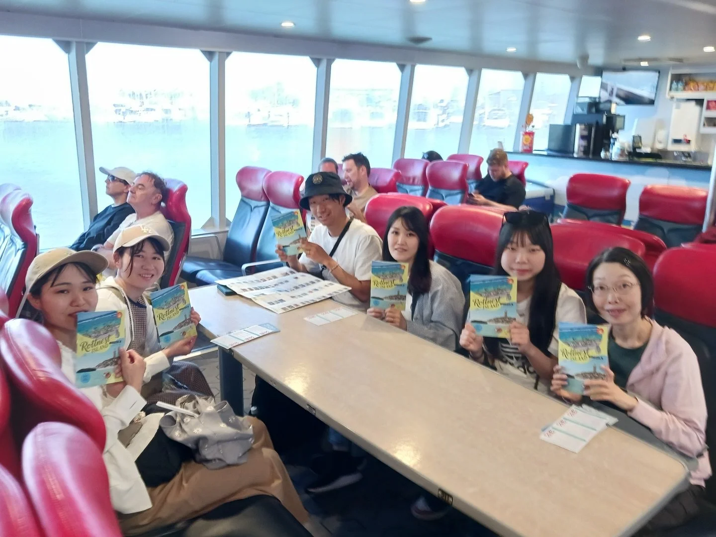 弊社の #ロットネスト島 ツアーは
@hillarysboatharbour 発着です⚓️🛳️

パース市内から北へ約25分。
地元の人々にも愛されるハーバーです⚓️
出発前からリゾート気分をお楽しみいただけます🏝️✨

#RFFOMA #オーストラリアンピナクルツアーズ #RottnestFastFerries
