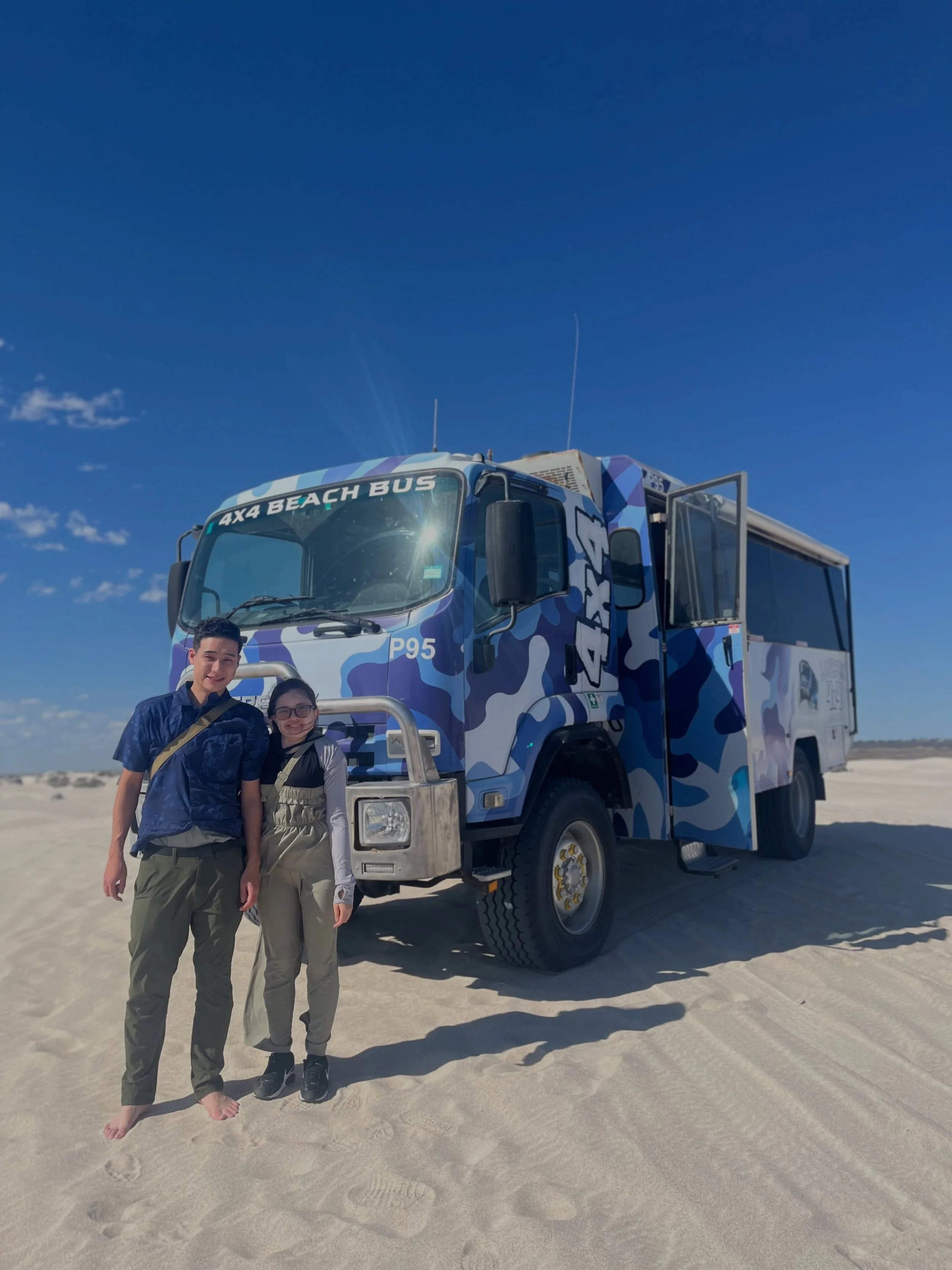 Meet our Freddy ❤️&zwj;🔥
ランセリン砂丘を駆け抜ける、弊社の車両の中でも
最強パワーの4WD &ldquo;Freddy&rdquo; 💙

迫力満点の砂丘アドベンチャーへ、みなさんをご案内します🫶🤍

#ランセリン砂丘 #オーストラリアンピナクルツアーズ