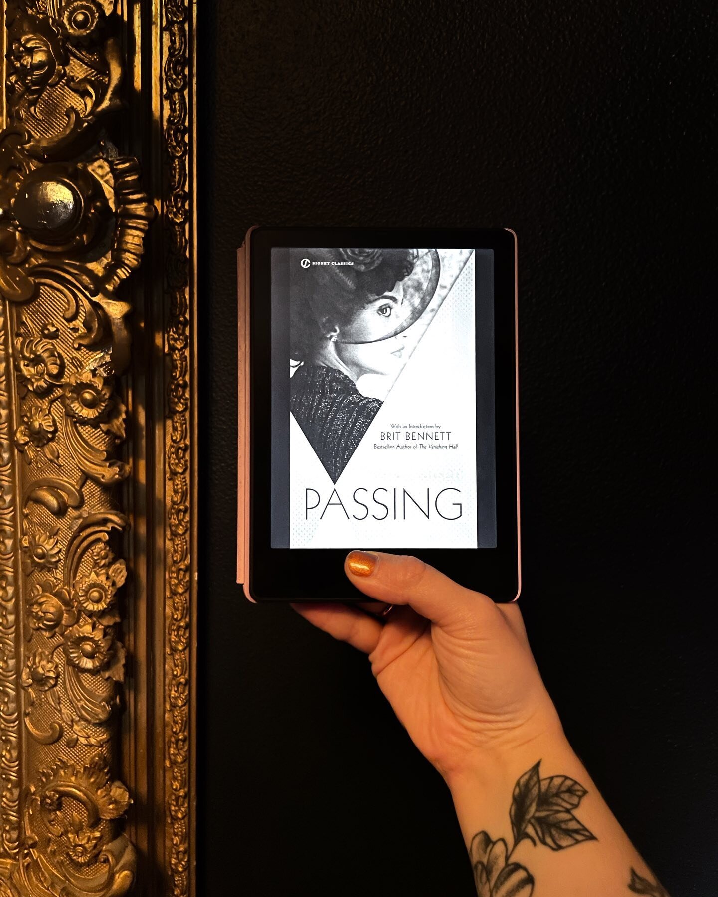 PASSING | Nella Larsen
@thestackspod book club pick 01/22

The short answer: 4/5⭐️

READ IF:
📗 You&rsquo;re up for a short, but drama-filled read. This book moves quickly and the author uses suspense in a really interesting way.
📗 You liked books l