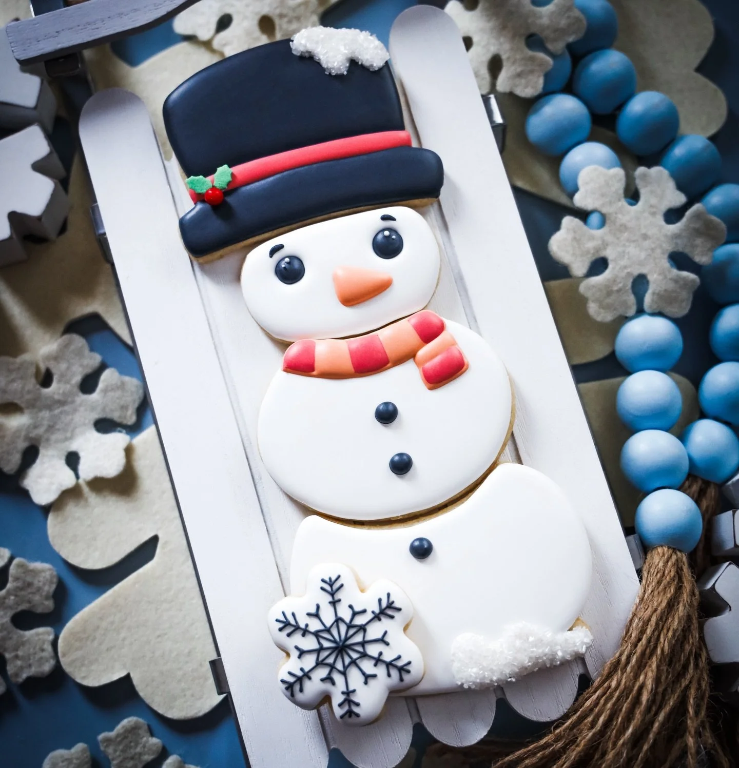 All this rain and no snow&hellip; but Tucsonans are resourceful and we WILL BE BUILDING A SNOWMAN! ☃️ 

Ours may be made of sugar cookies and royal icing but one could argue that&rsquo;s better! Me. 👋 I would argue that that&rsquo;s better.

Saturda
