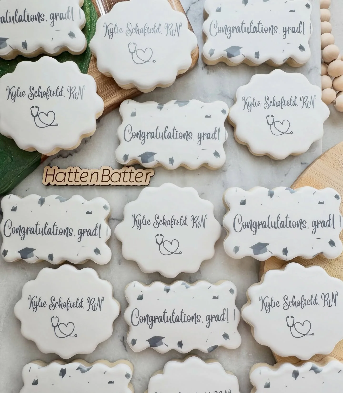 Keep it simple or make it elaborate, it&rsquo;s just about time to celebrate all the graduates!

Submit your order inquiry today
🔗 Link in bio