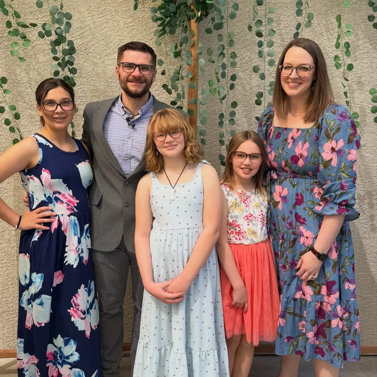 He is risen!
Happy Easter, friends &hearts;️