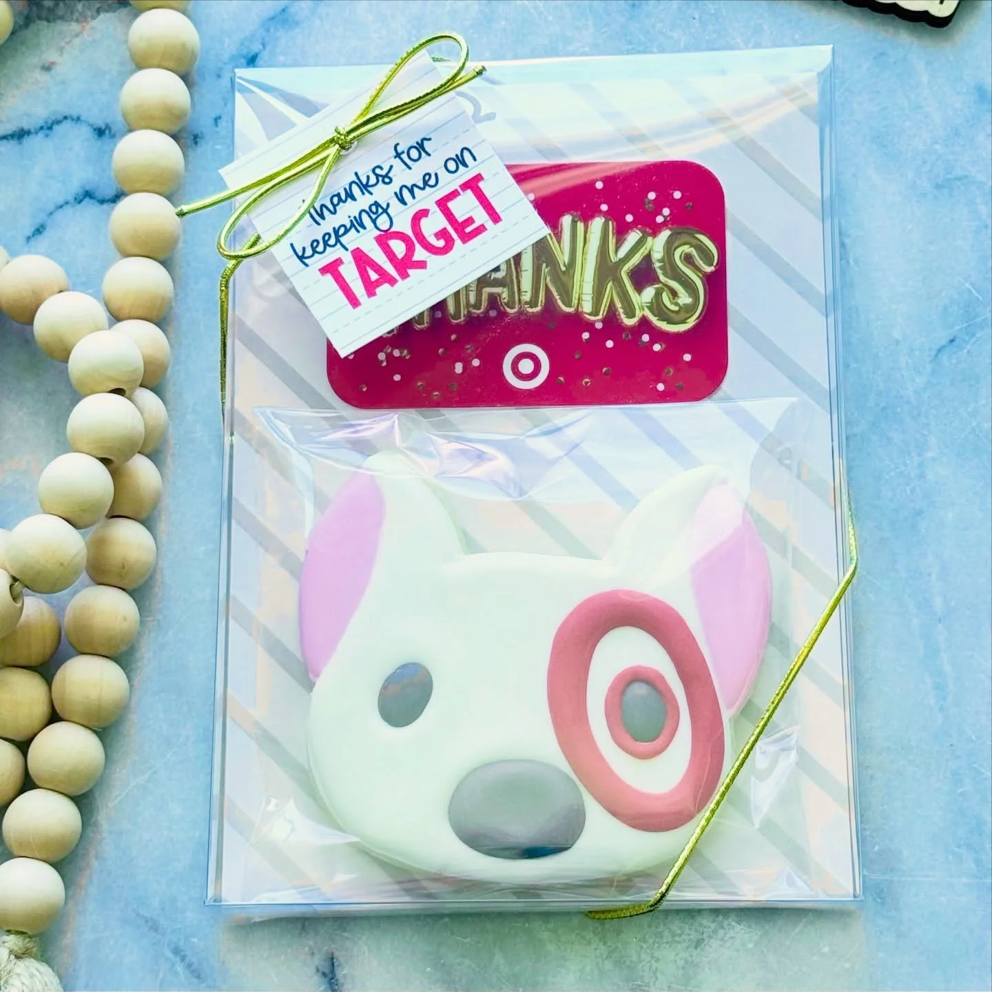 Thanks for keeping me on target! 
Our teachers love target and we love appreciating them with a cookie and gift card!

*Because I need to order this style of gift cards and shipping takes a while, ordering for this option with GC will close THURSDAY
