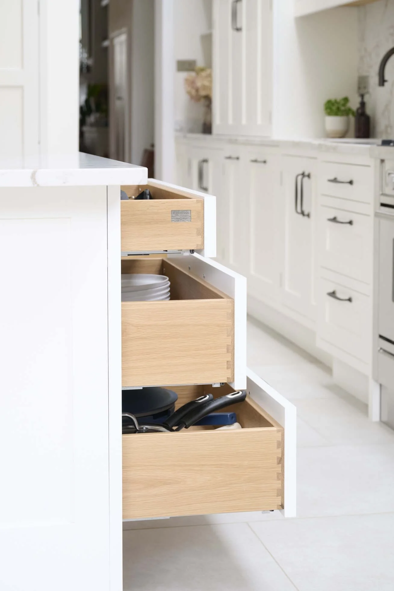 Ray Munn Kitchens 8 Grosvenor Avenue - Final 7.jpg