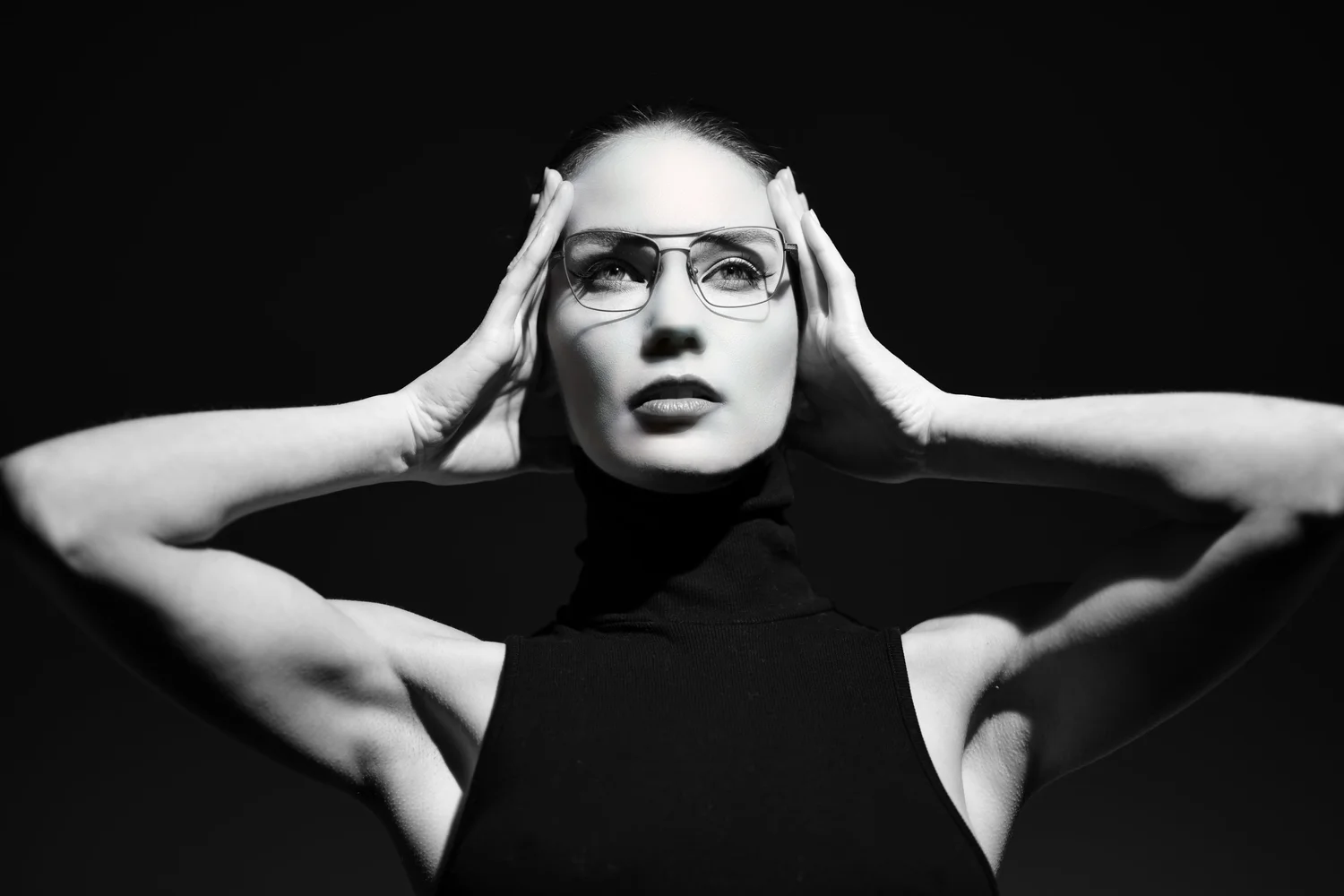 TOM DAVIES — Alivestyle