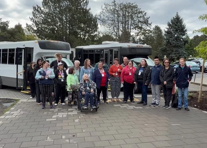 A moment for two of our tour MVPs, Glenn and Wendy, owners of @freedom.adventure.bus ! From the moment we reached out to them about our trip to Victoria, they went above and beyond to accommodate our group. From suggesting accessible restaurants and 