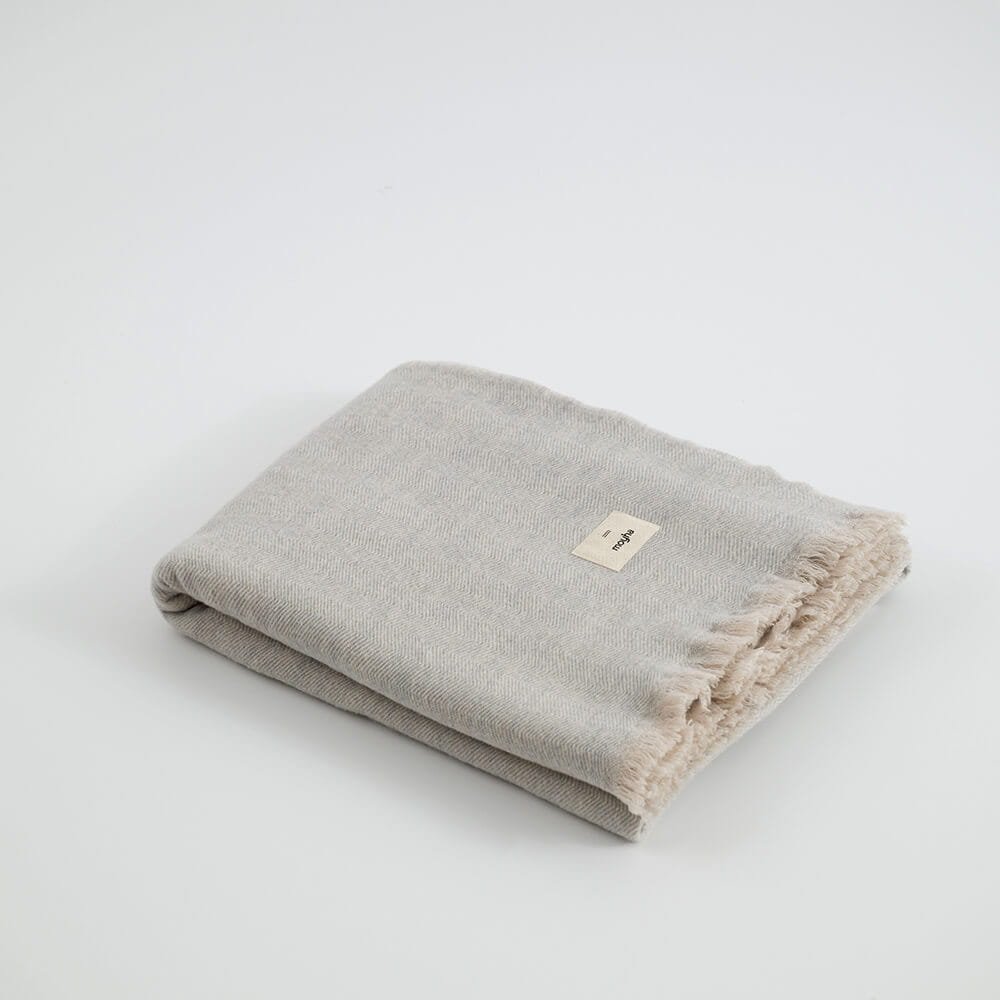 HERRINGBONE-BLANKET-LIGHT-GREY-3.jpeg