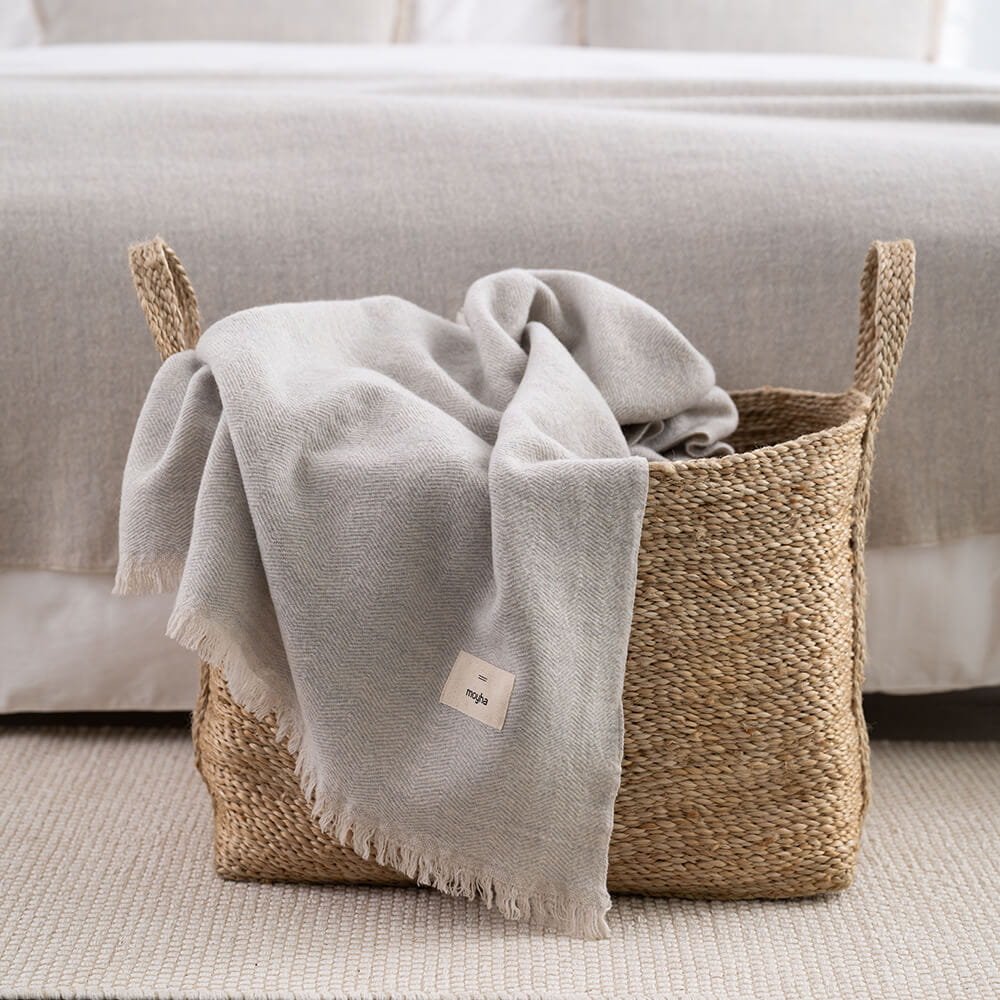 HERRINGBONE-BLANKET-LIGHT-GREY-5.jpeg