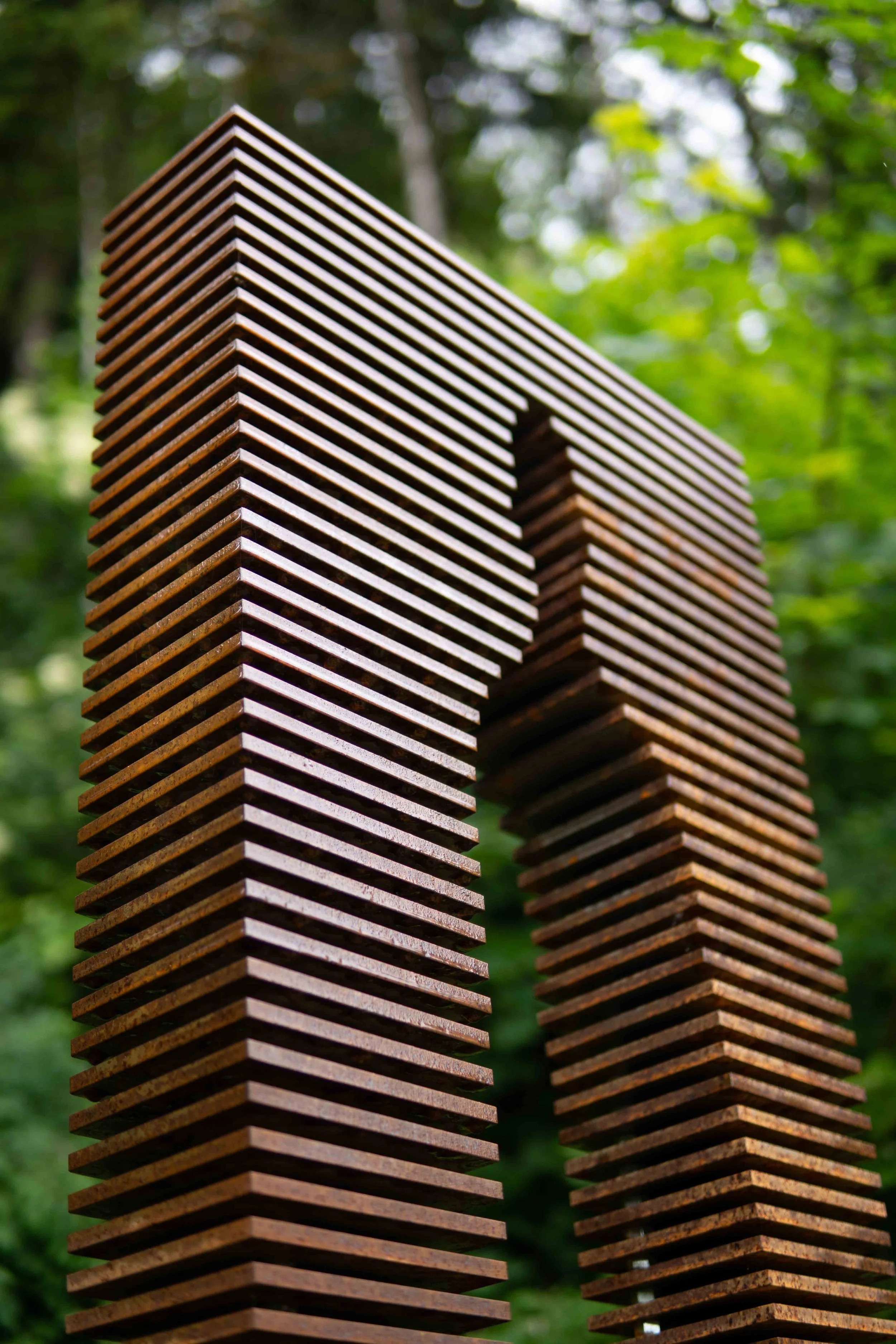 03_Silhouette Cortenstahl Skulptur Liebi Design.jpg