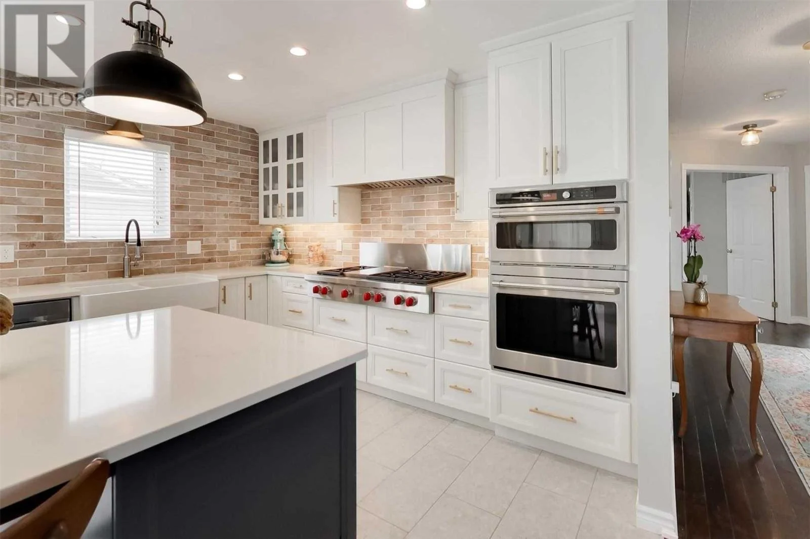 Kitchen 04.jpg