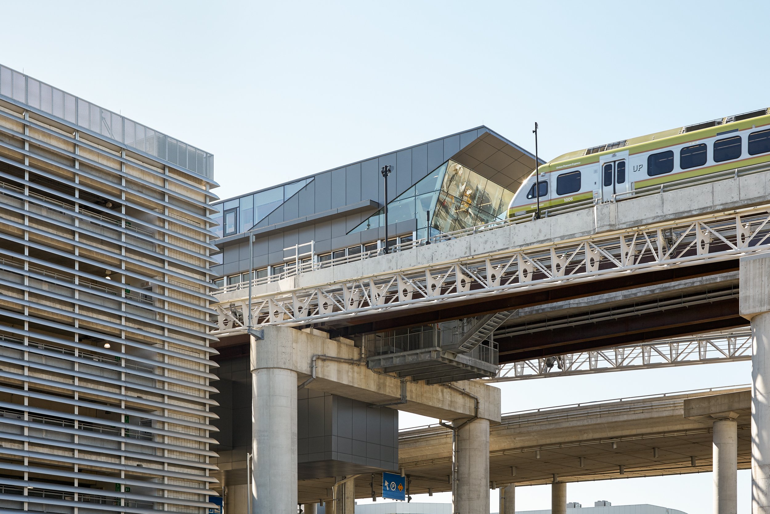Transit-01.jpg