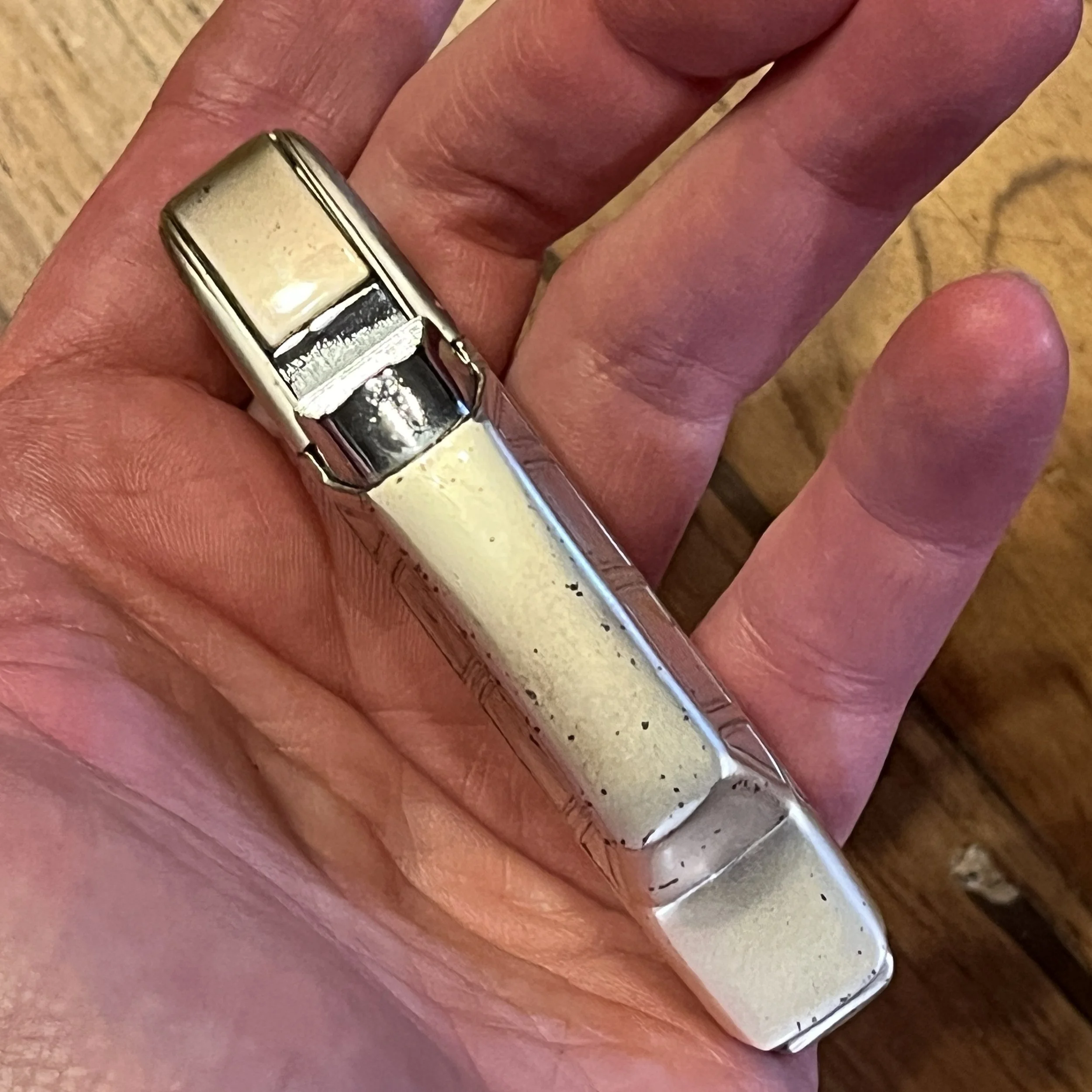 CarLighter4.jpg
