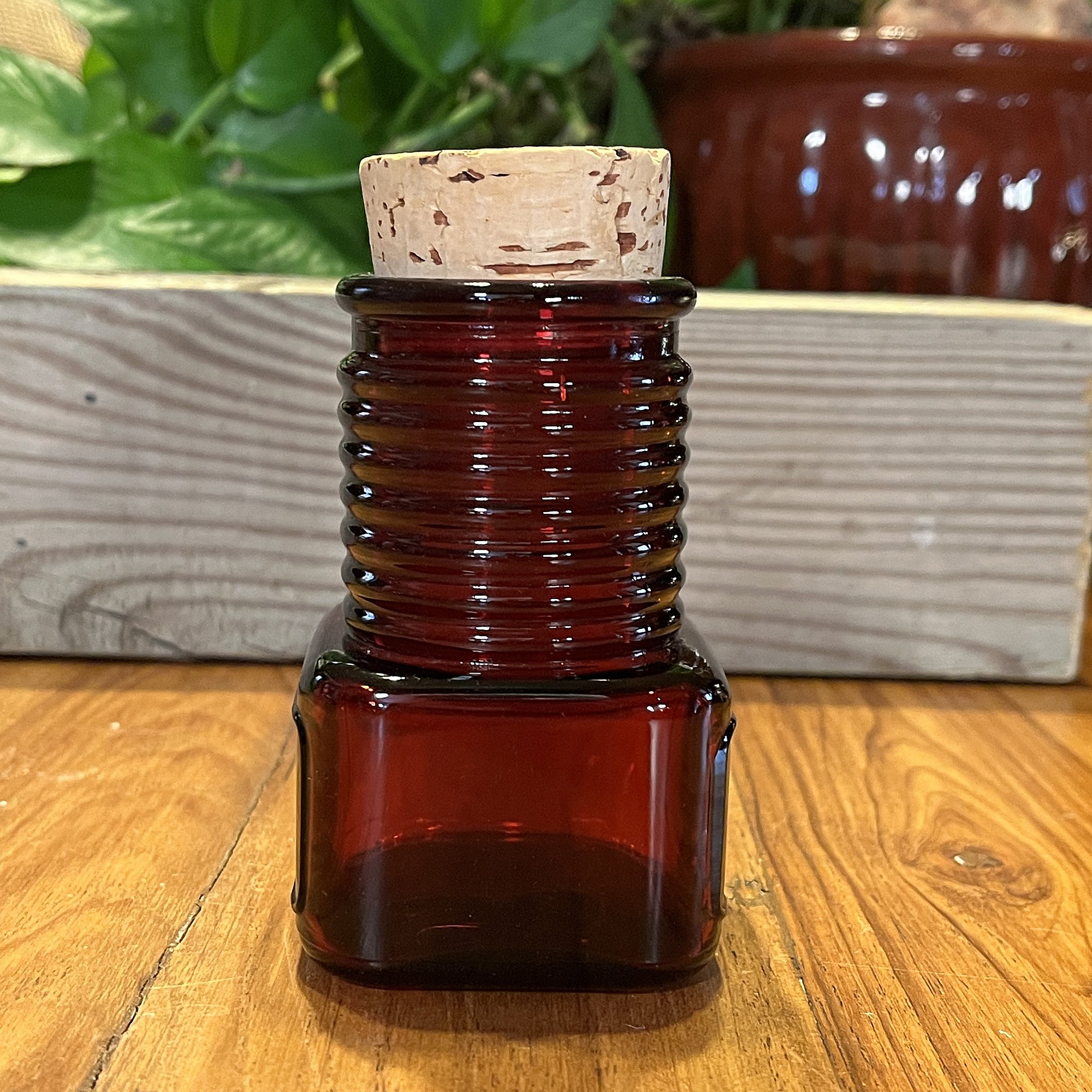 SetBdwn_Deco_Bottle4.jpg
