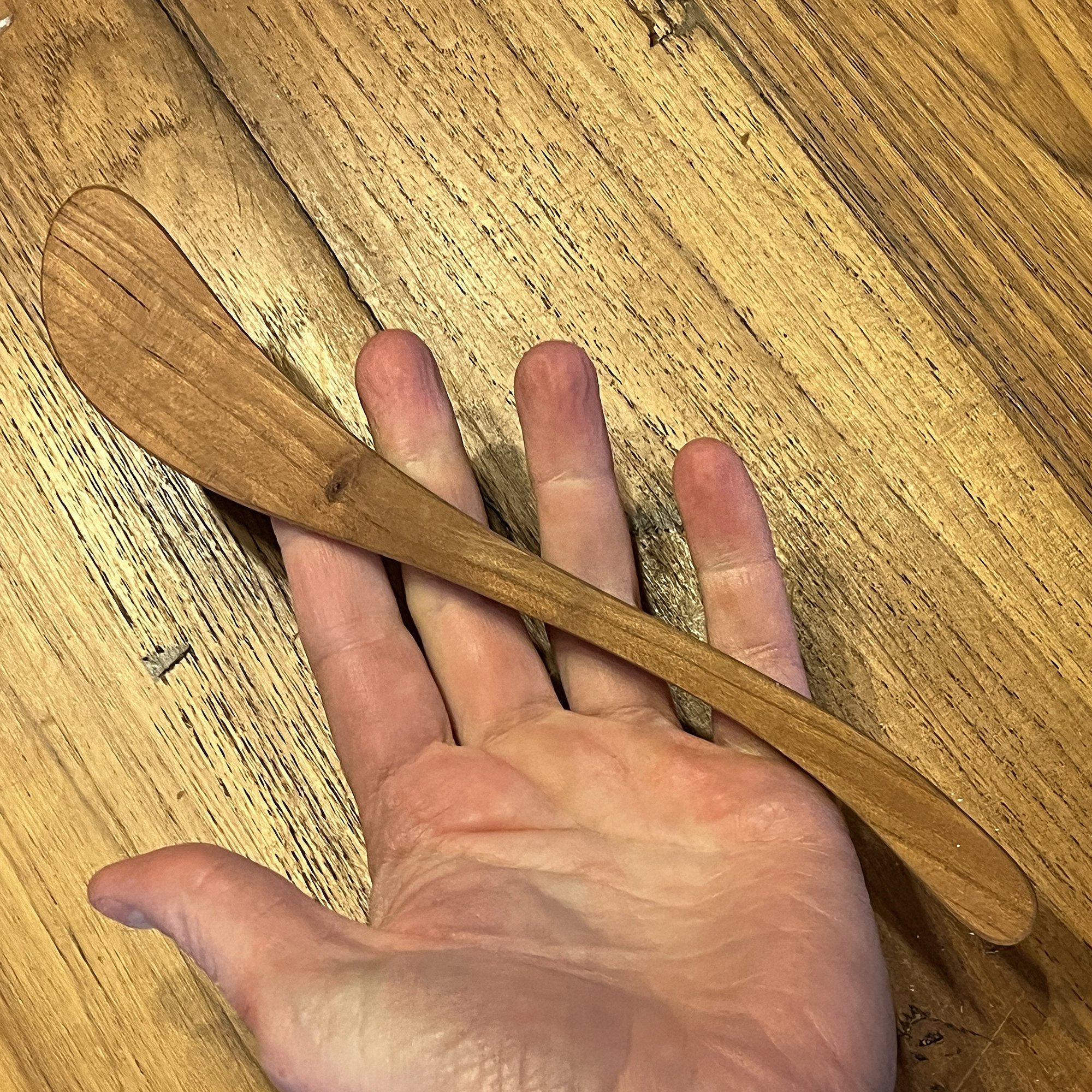 SetBdwn_Kitchen_Spatula1.jpg
