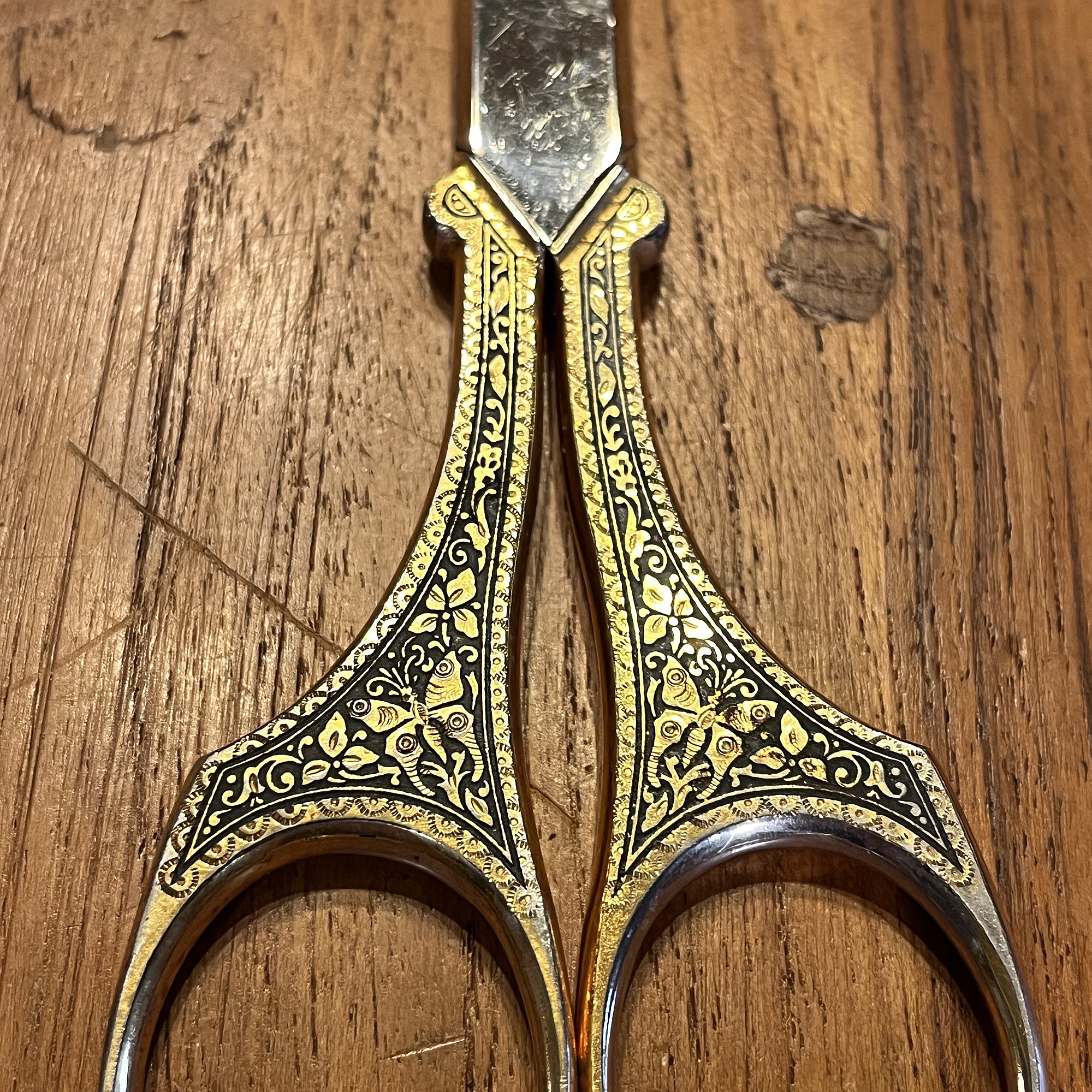 New in the Shop&mdash;This week at greenwitchvintage.com, we're releasing vintage scissors, knives, candle holders, bells, and several other oddball items. All are perfect for a green witch's altar, foraging, wildcrafting, gardening, or just general 