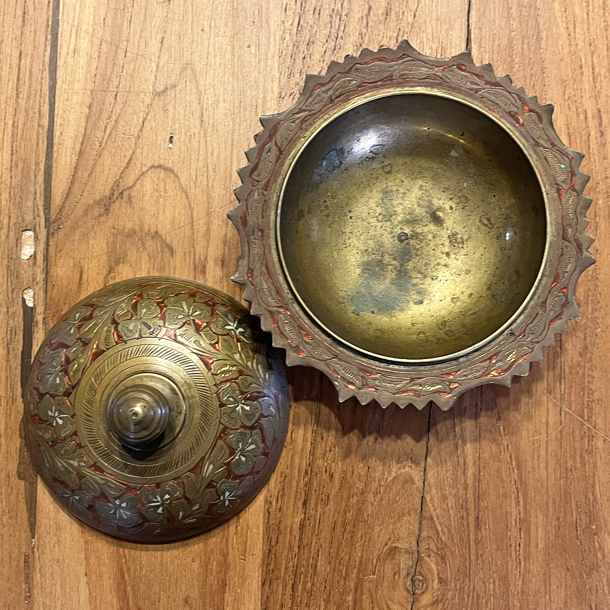 Brass&RedDishWithLid8.jpg