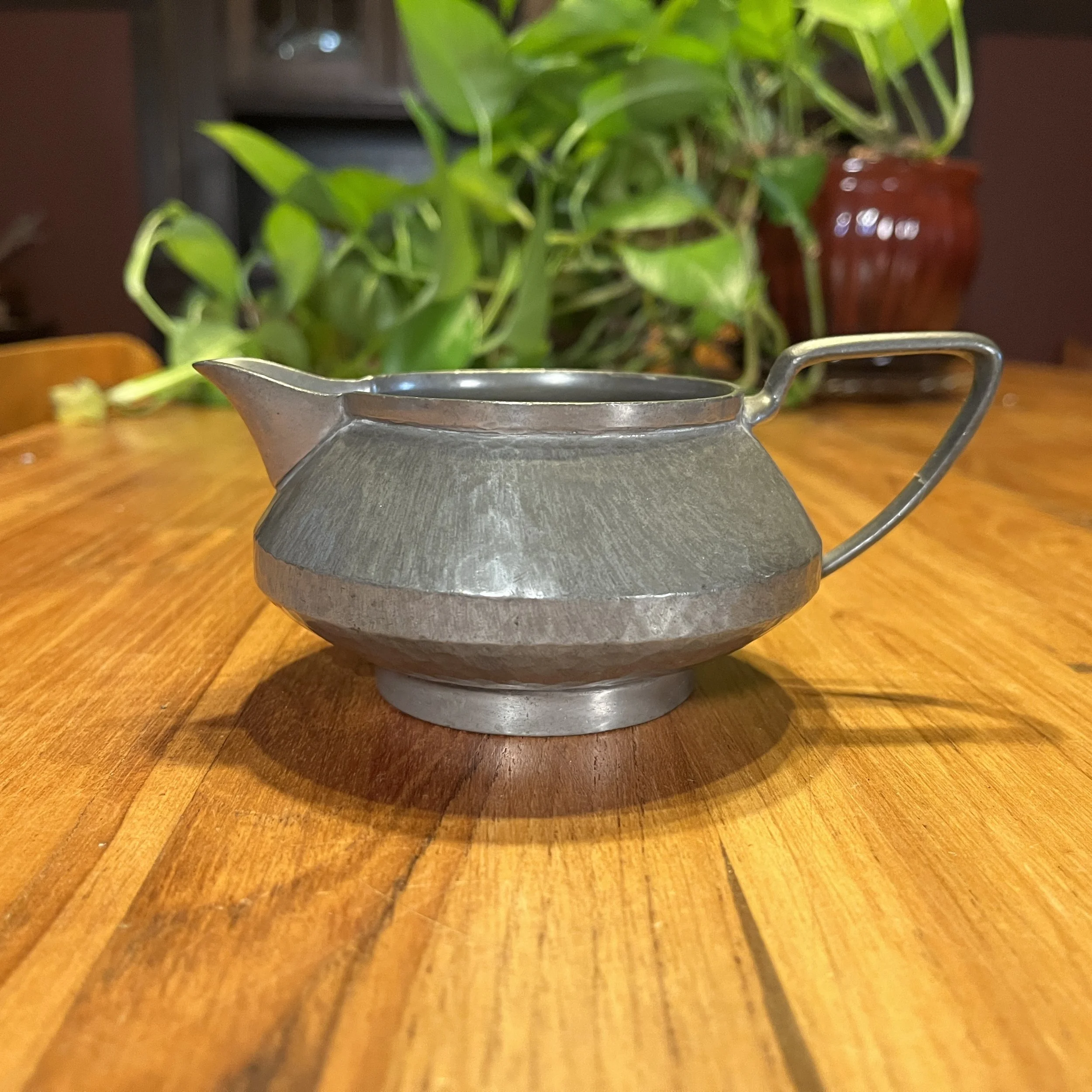 A&CPewterTeaSet4.jpg