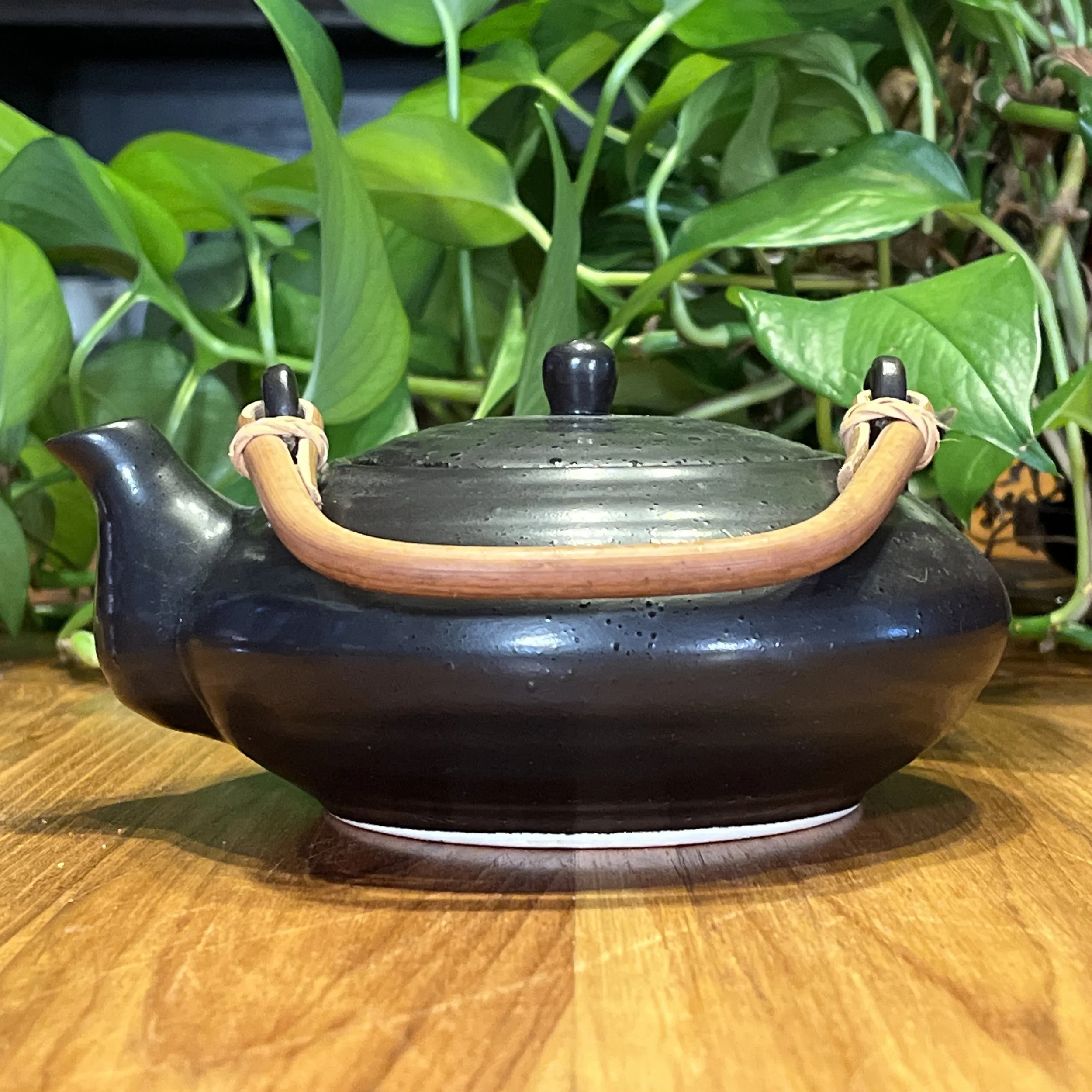 BambooHandleTeapot4.jpg
