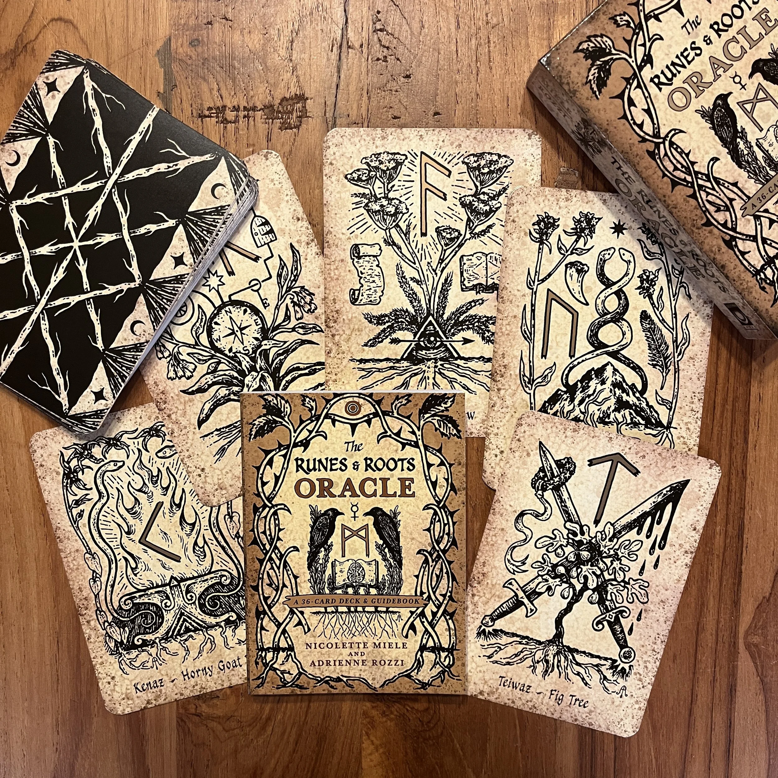 Runes&RootsOracle4.jpg