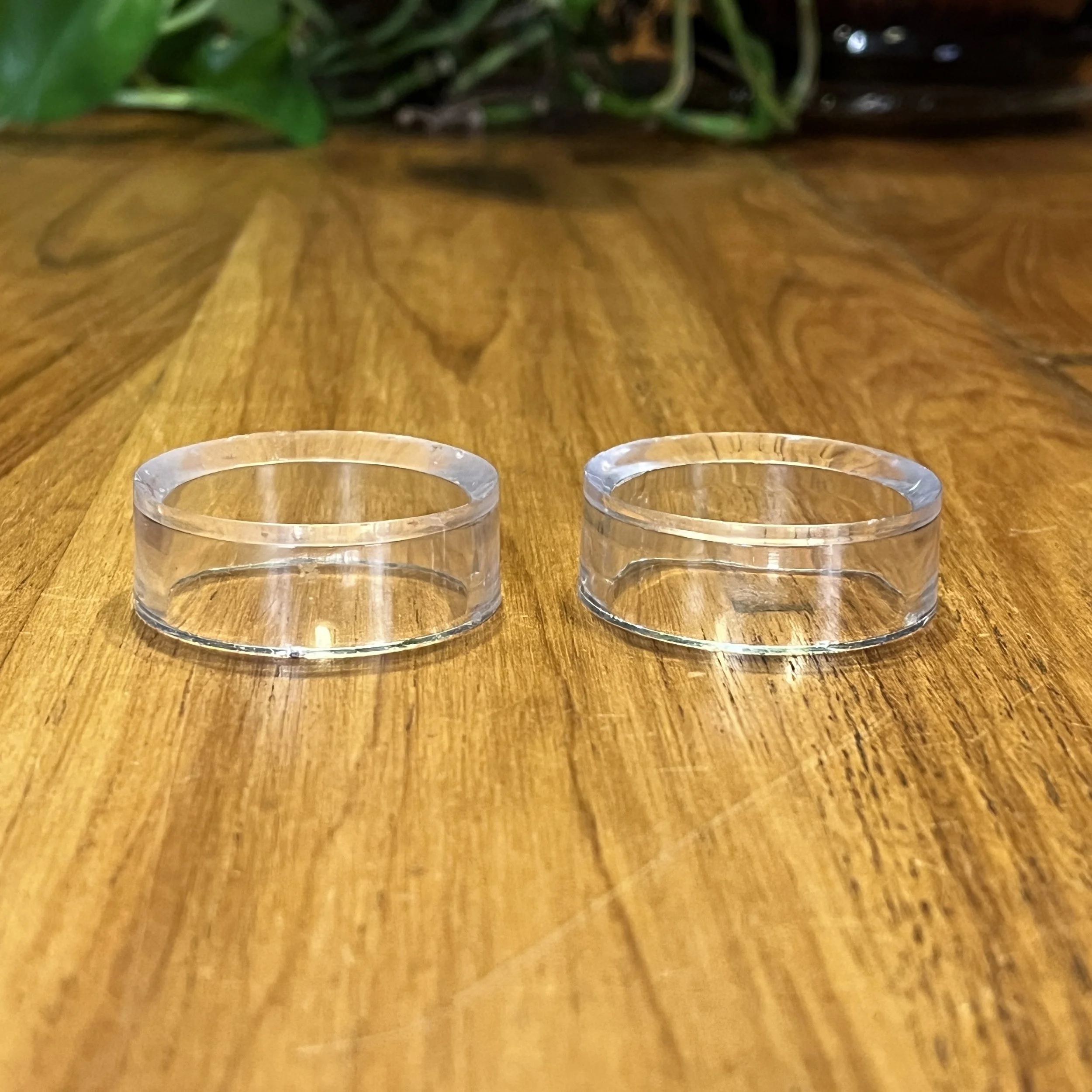 PlasticSphereStands4.jpg