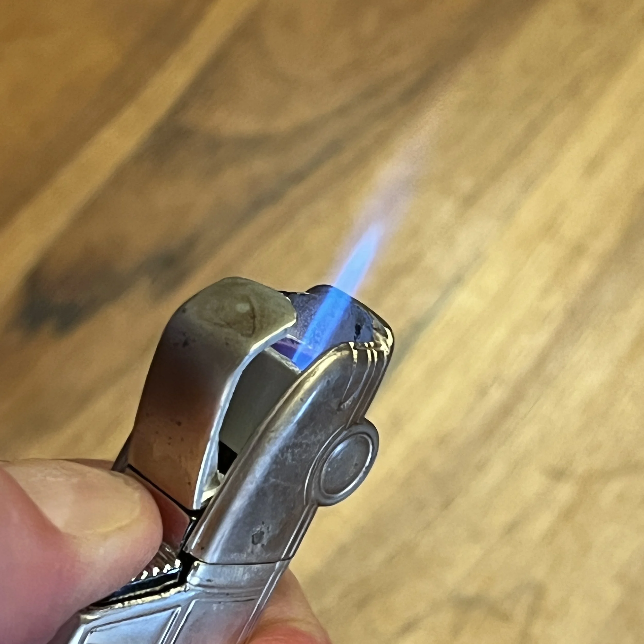 CarLighter1.jpg