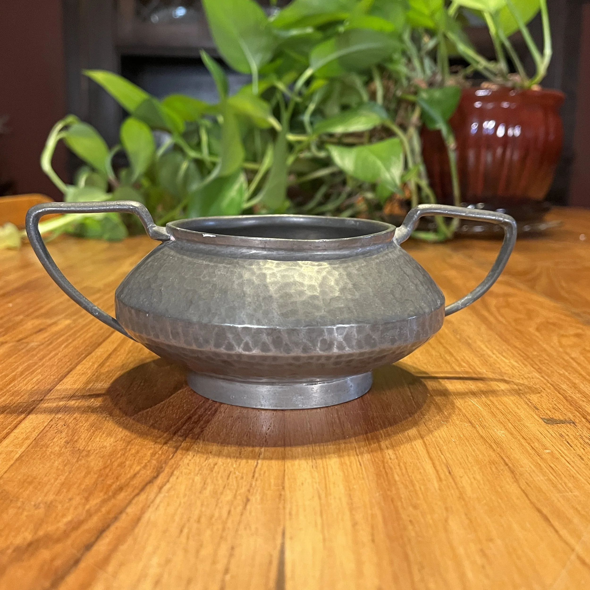 A&CPewterTeaSet9.jpg