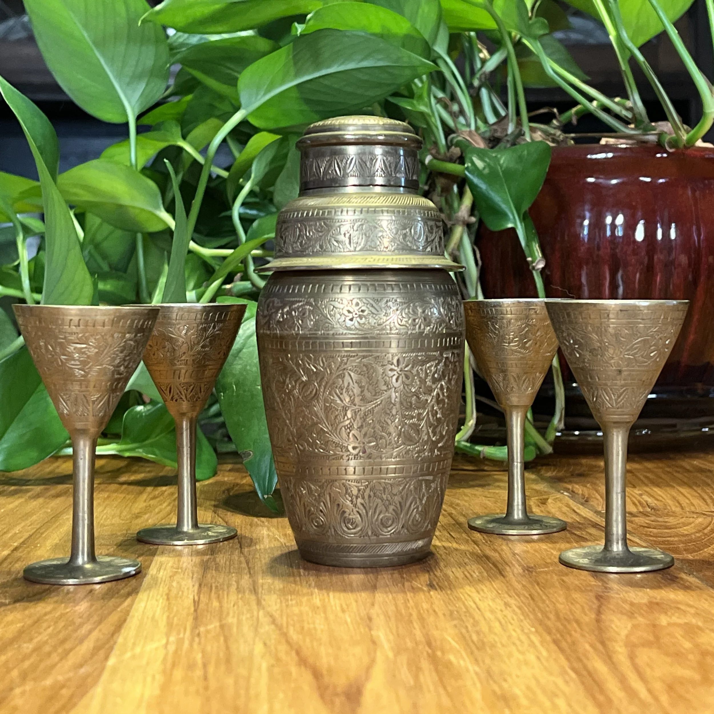 BrassCocktailSet2.jpg