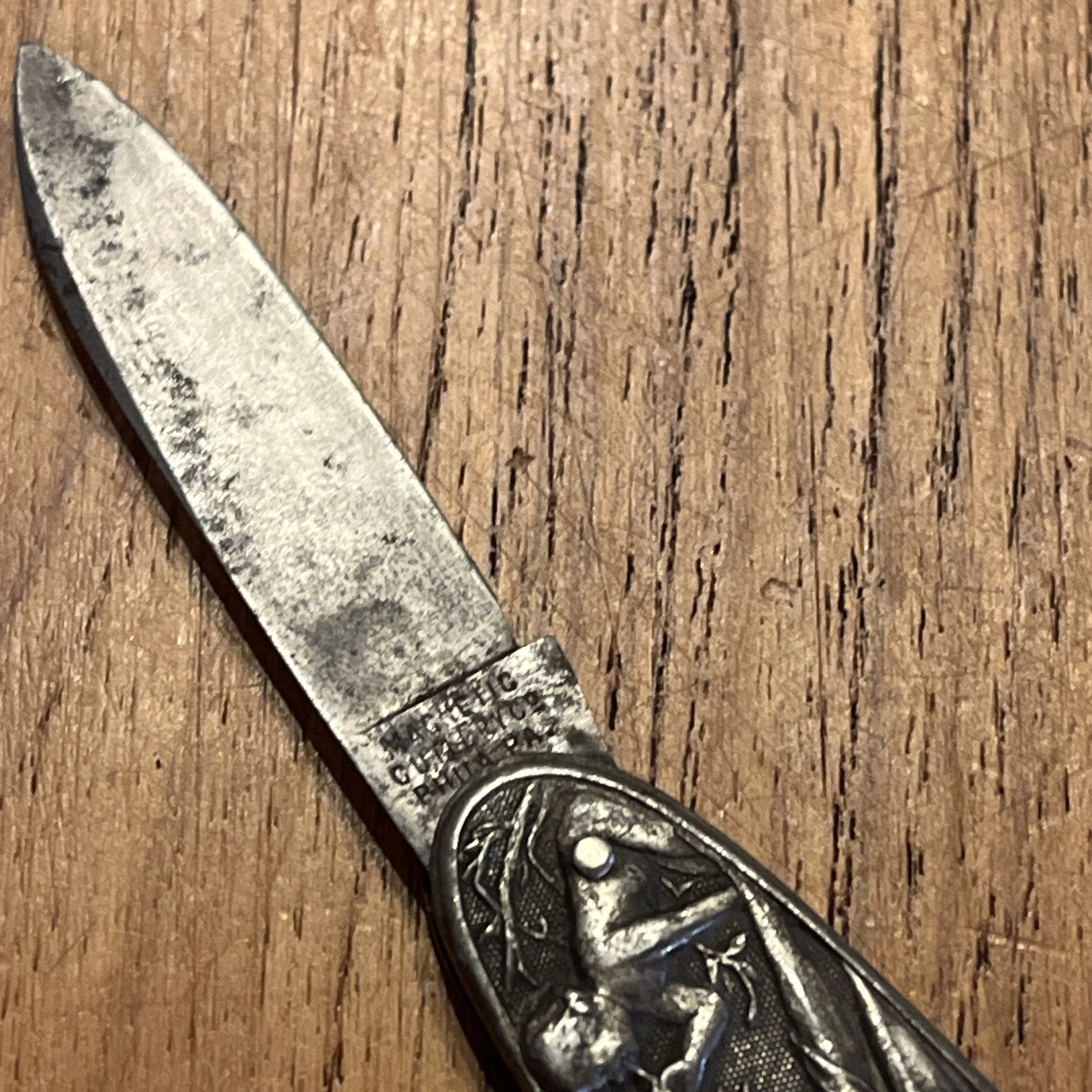DPeresFoldingKnife8.jpg