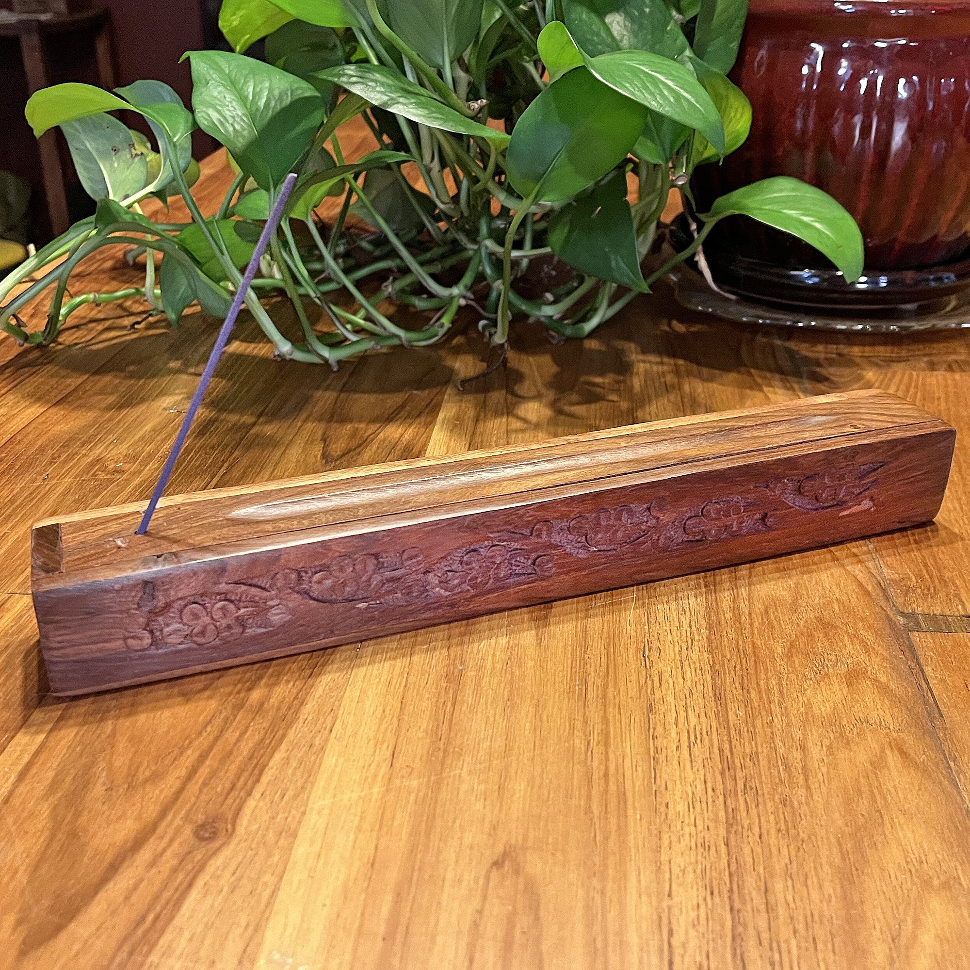 IncenseBurnerBox_CarvedRosewood5.jpg